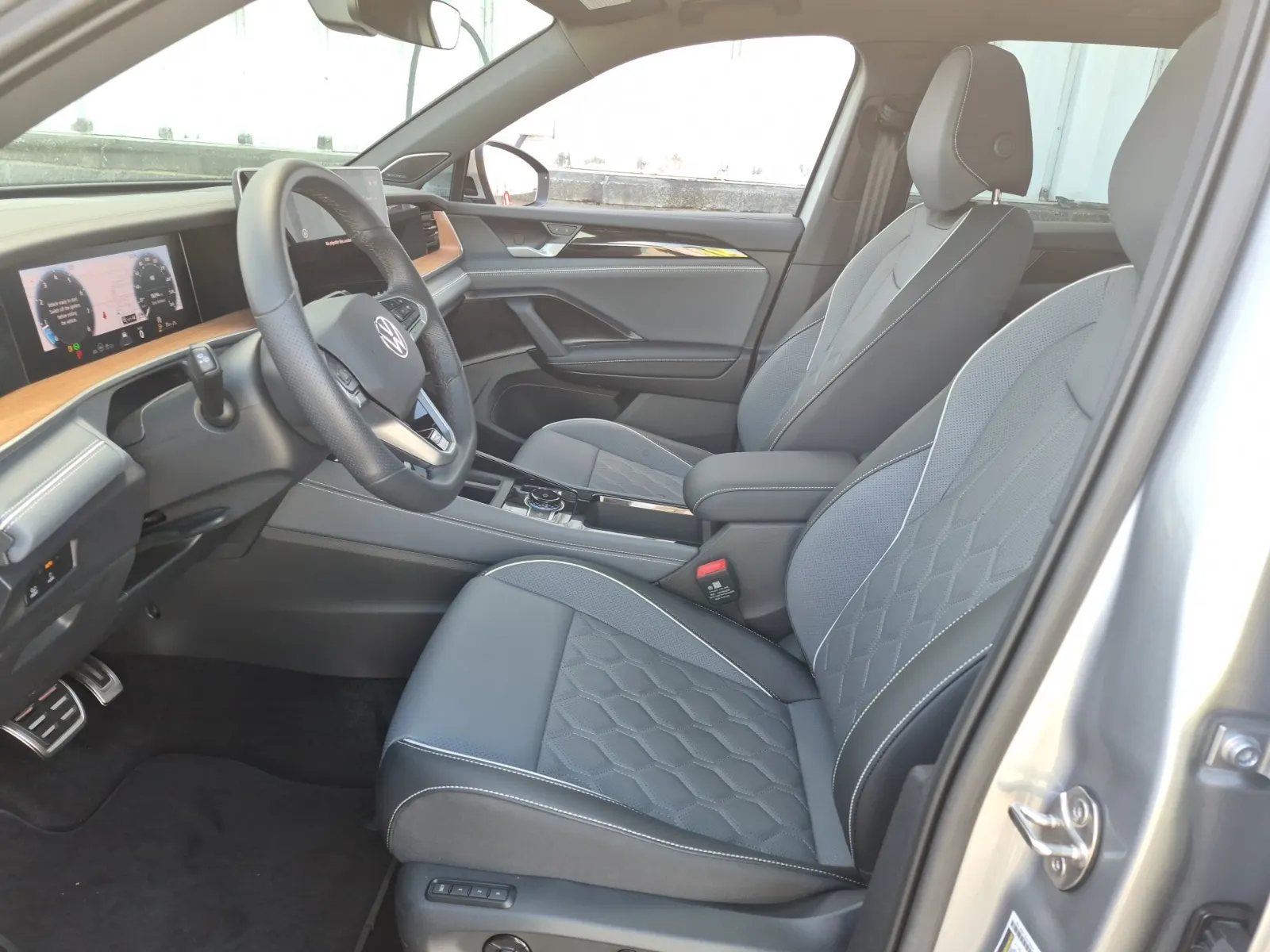 Front Interior Photo