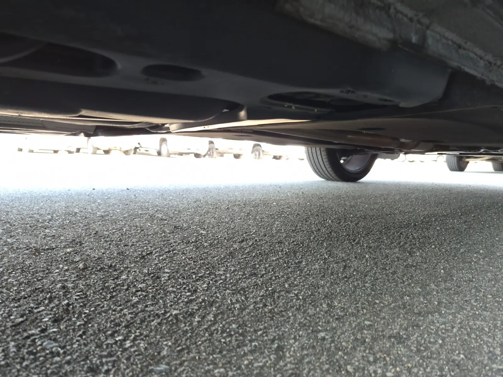 Undercarriage - Passenger Photo