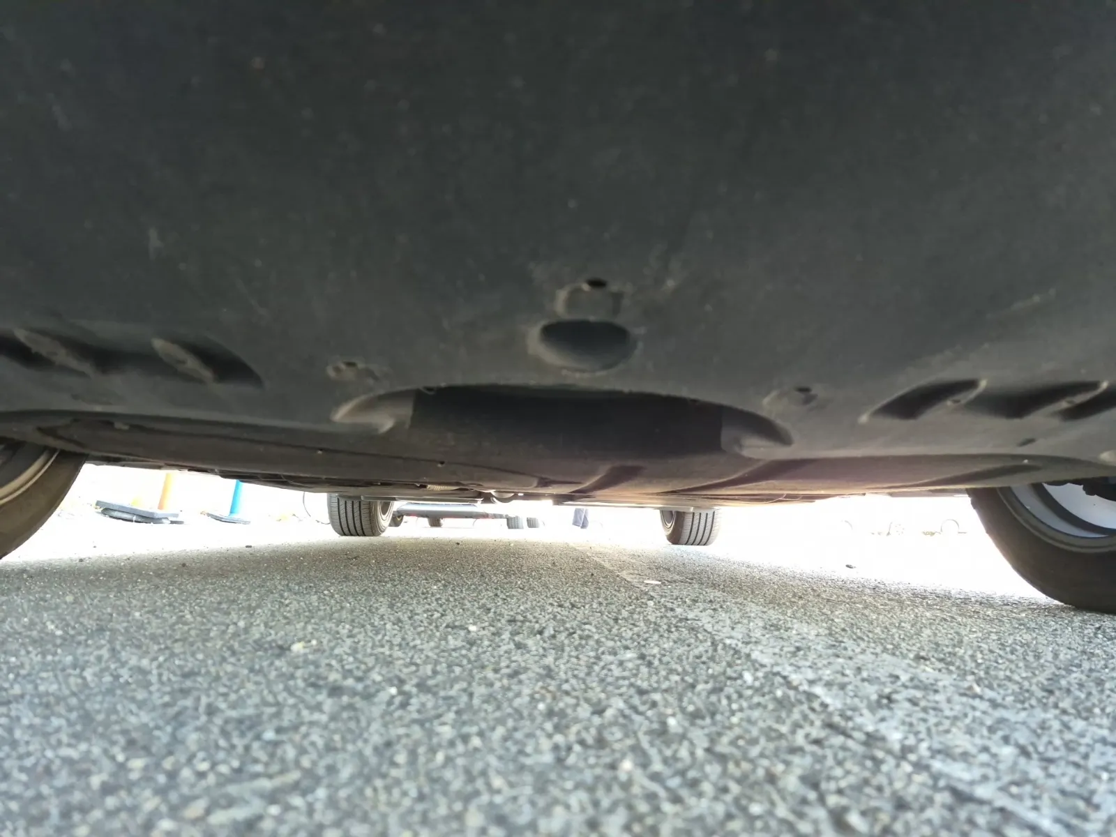 Undercarriage - Front Photo