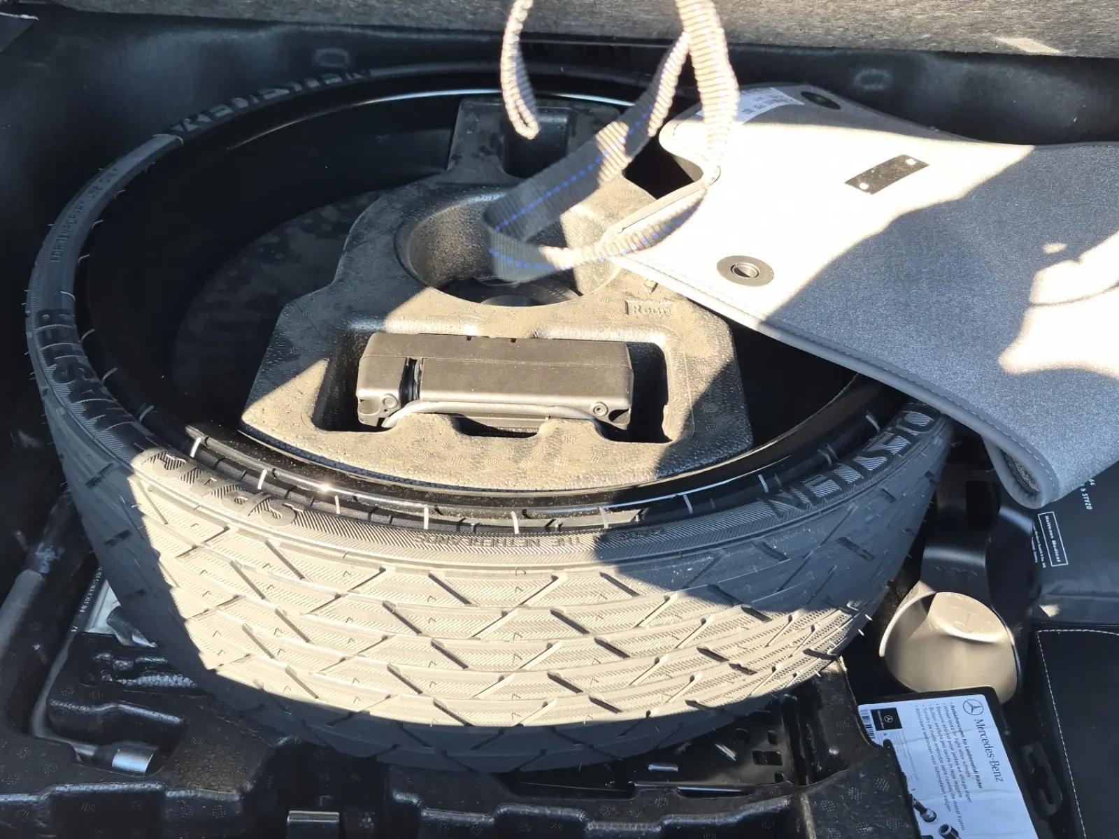 Spare Tire & Wheel Photo
