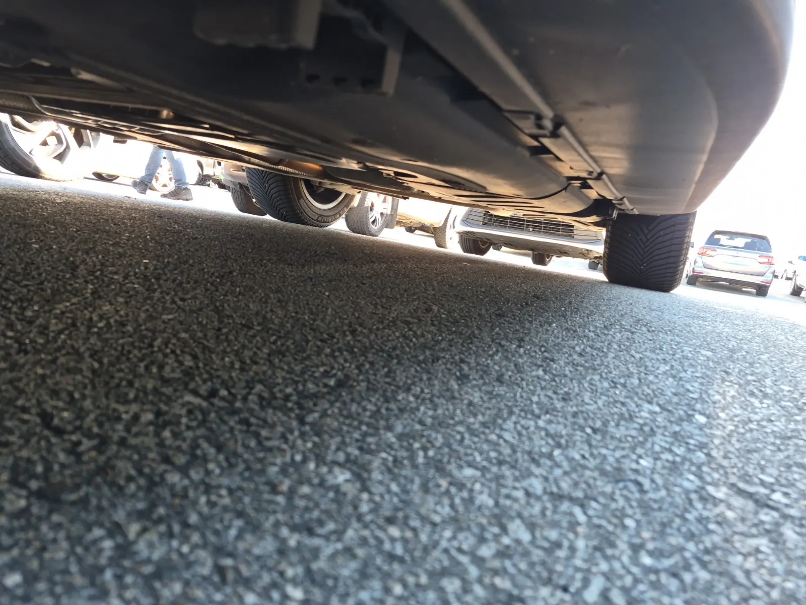 Undercarriage - Driver Photo