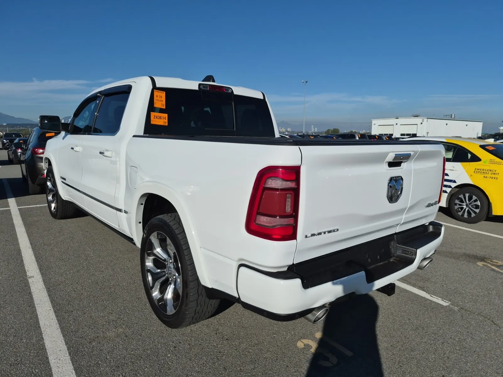 Driver Rear 3/4 Photo
