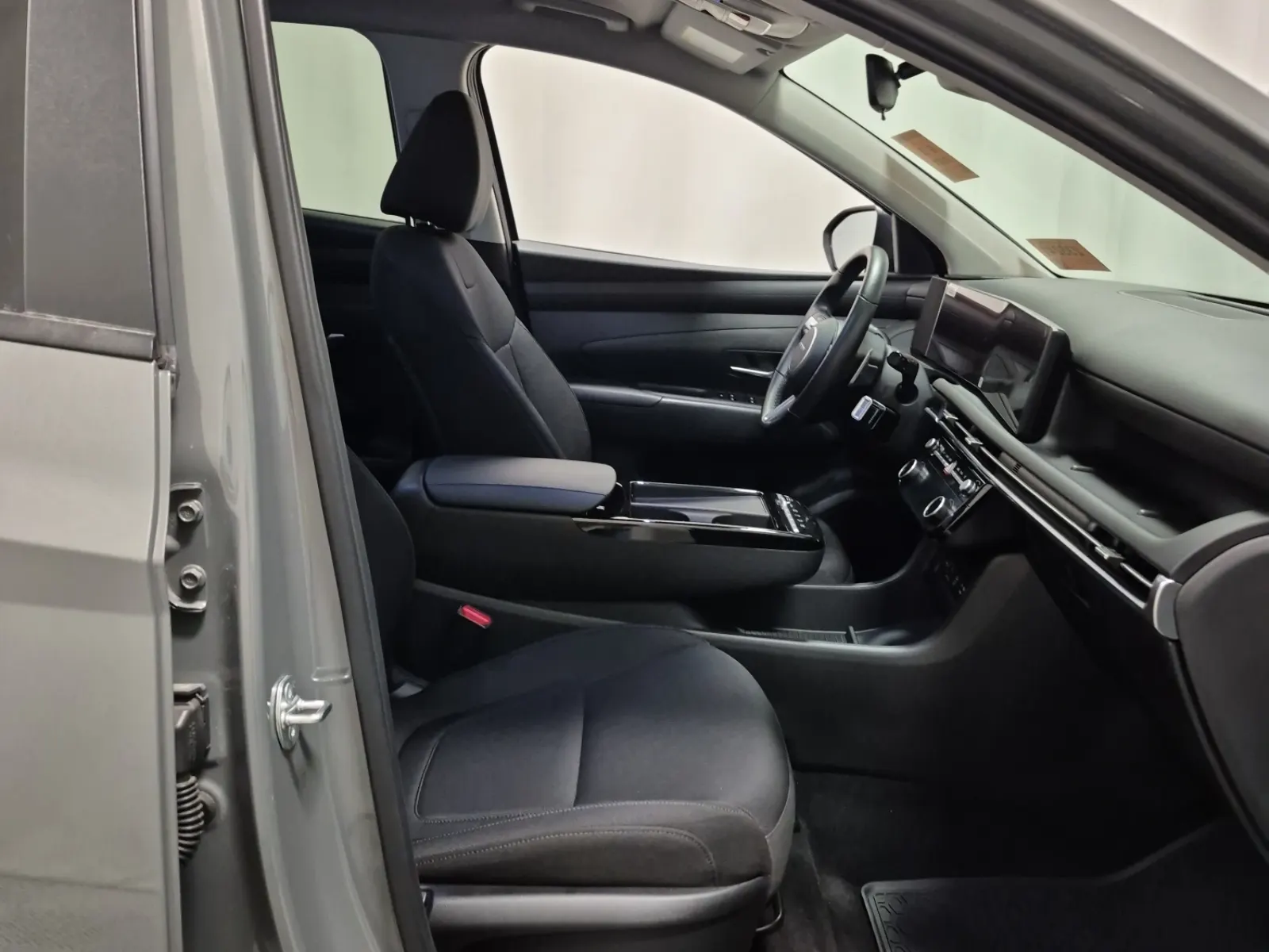 Right Side Interior Photo