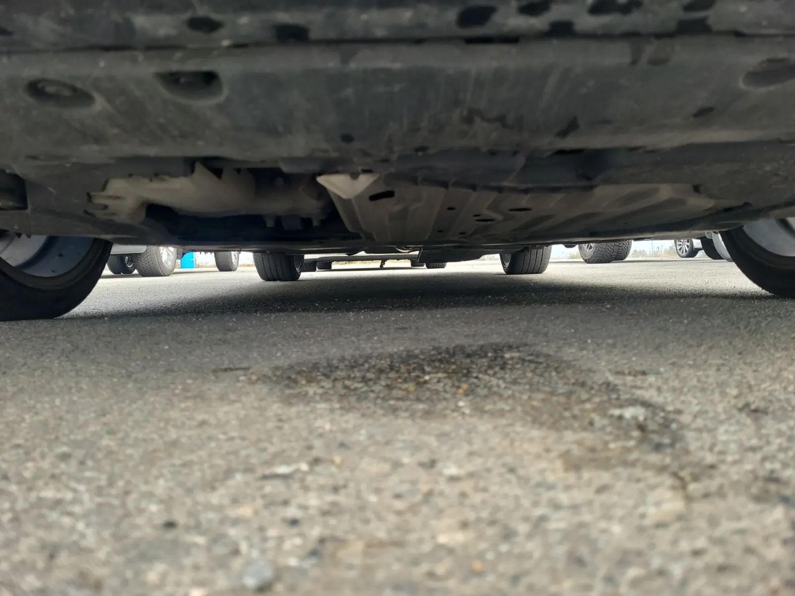 Undercarriage - Front Photo