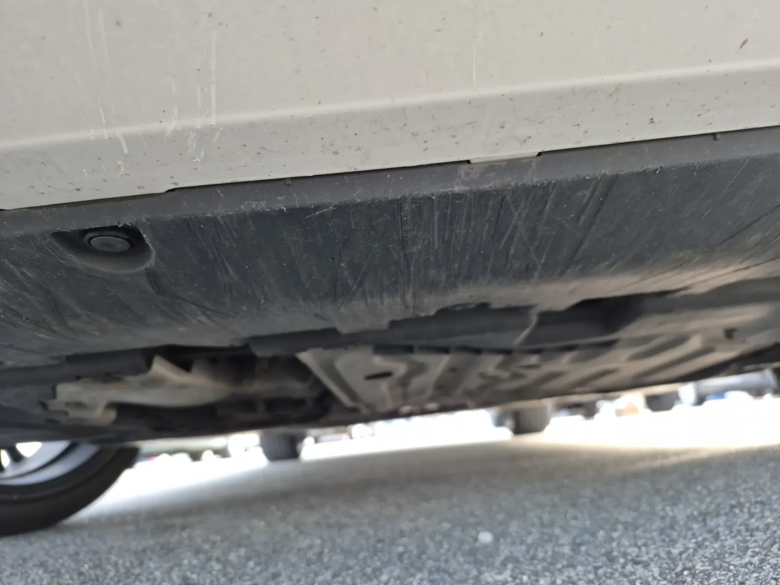 Undercarriage - Front Photo