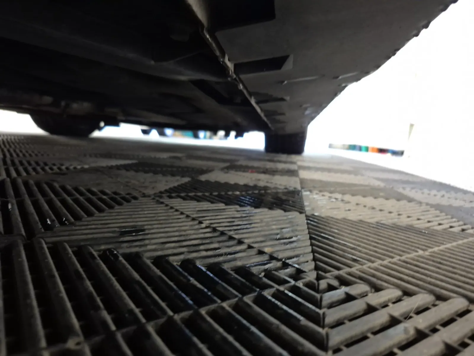 Undercarriage - Passenger Photo