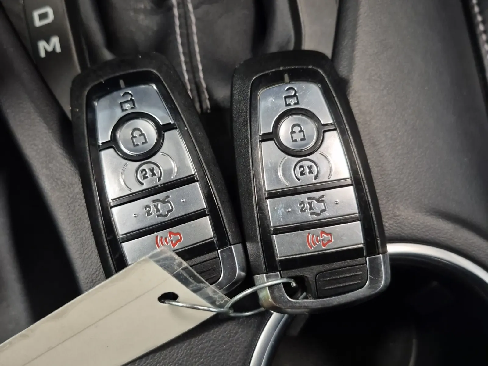 Keys/Fobs/Manual Photo