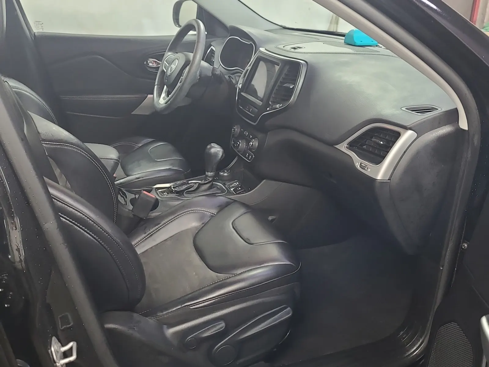 Right Side Interior Photo