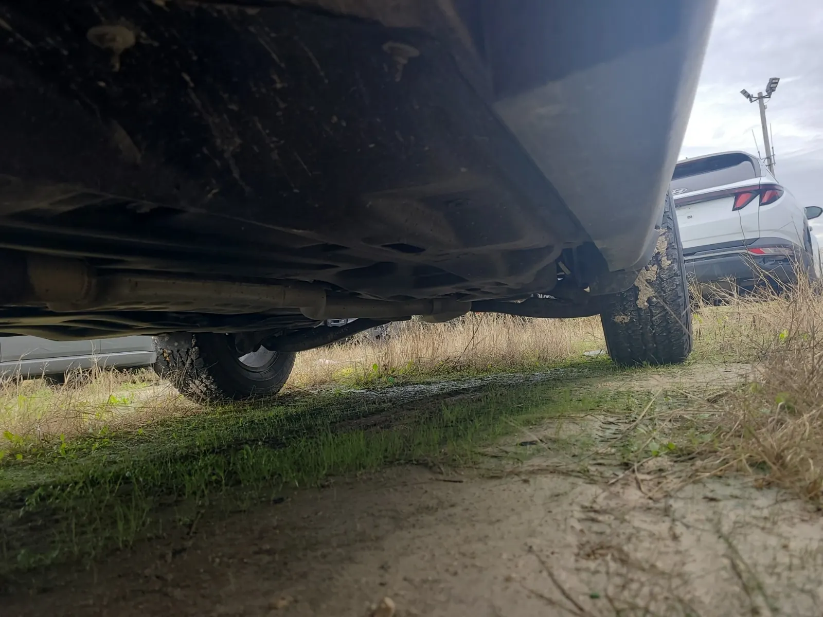 Undercarriage - Driver Photo