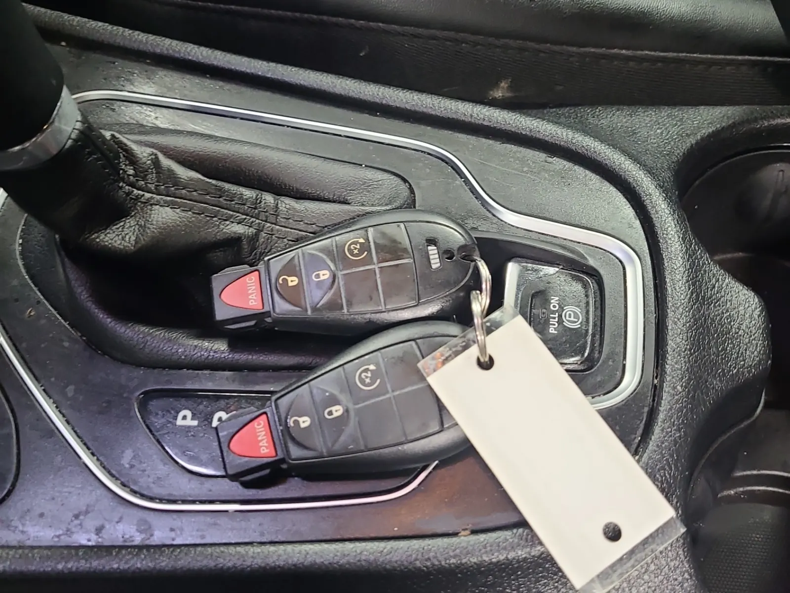 Keys/Fobs/Manual Photo