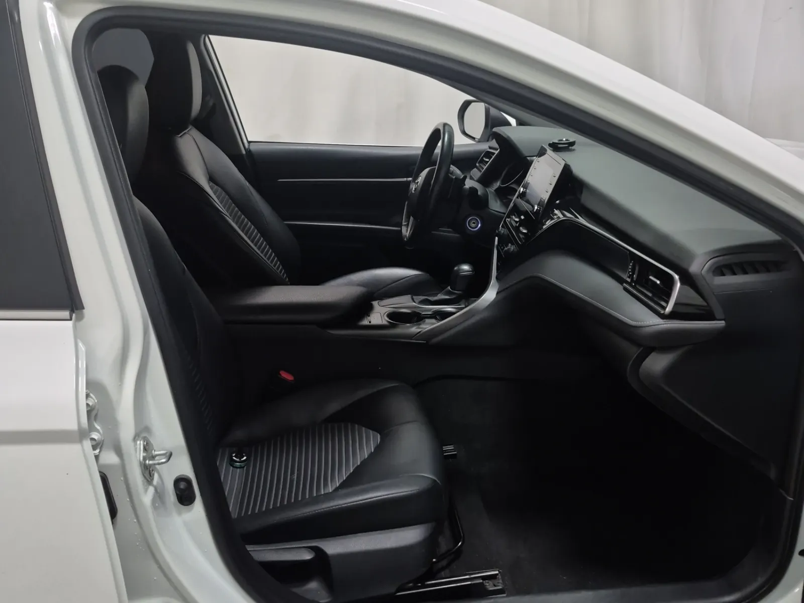 Right Side Interior Photo