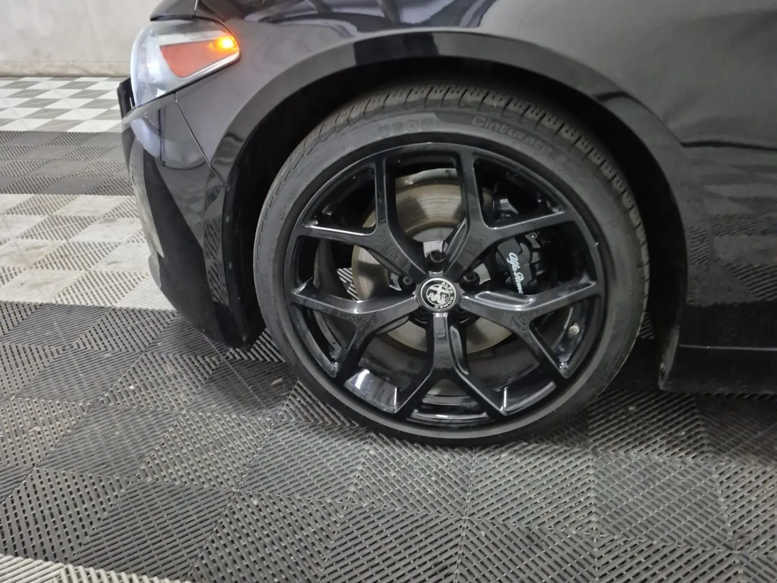Front driver wheel/tire photo