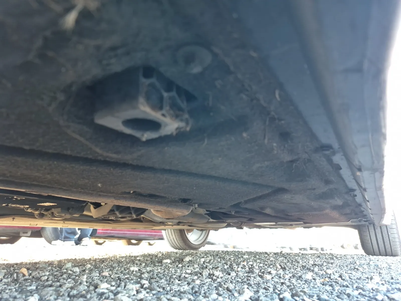 Undercarriage - Driver Photo
