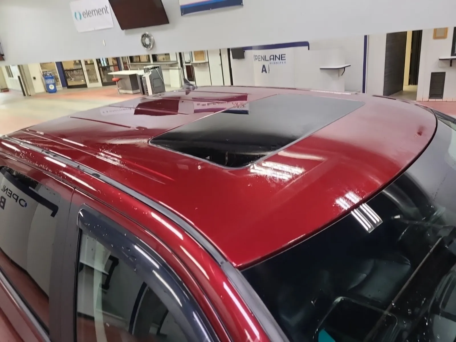 Exterior Roof Photo
