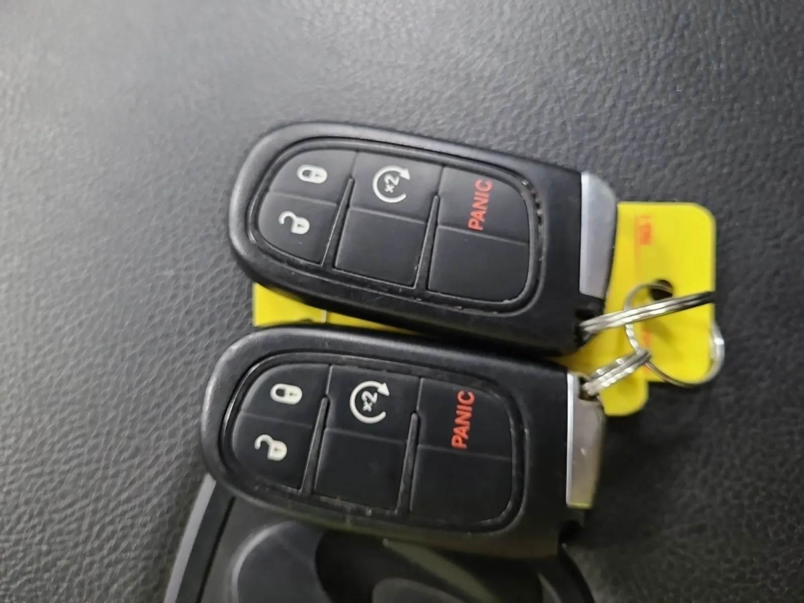 Keys/Fobs/Manual Photo