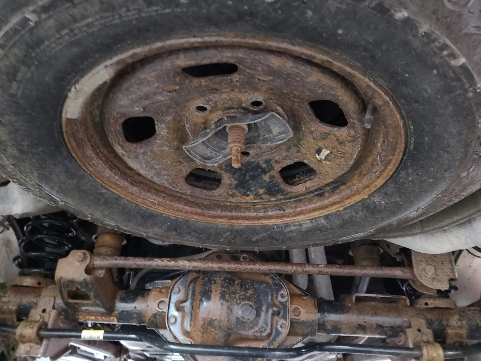Spare Tire & Wheel Photo