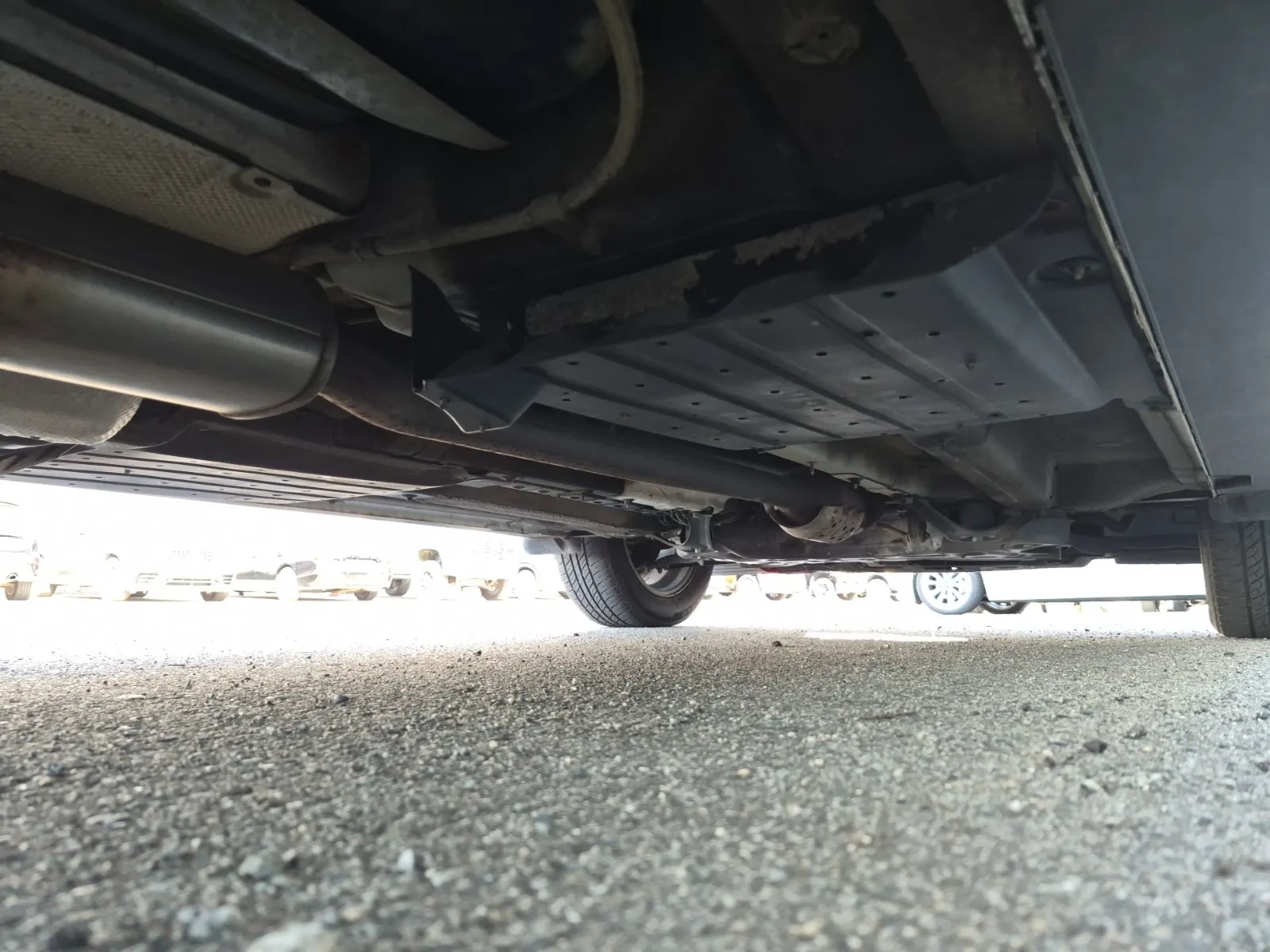 Undercarriage - Passenger Photo