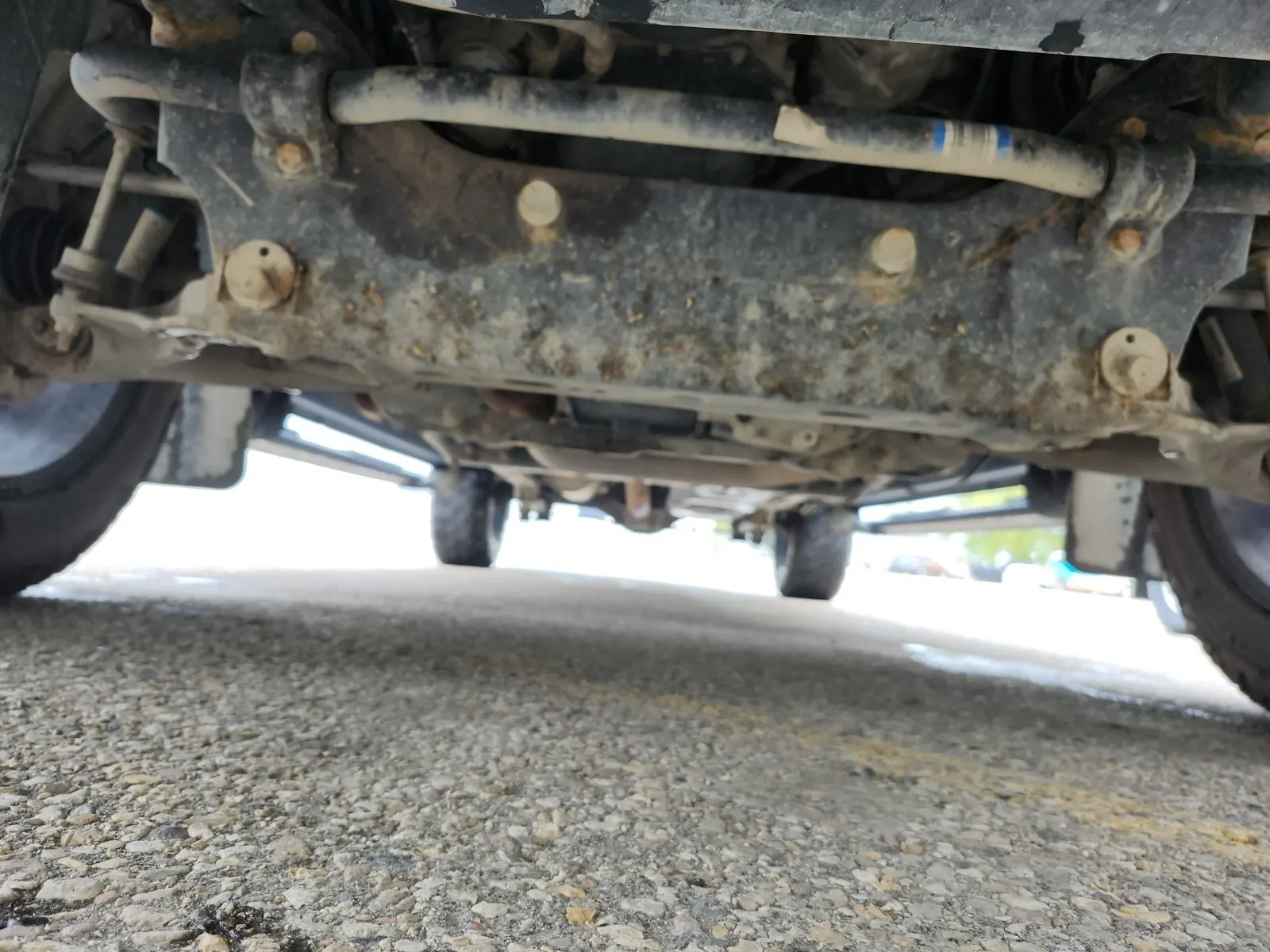 Undercarriage - Front Photo