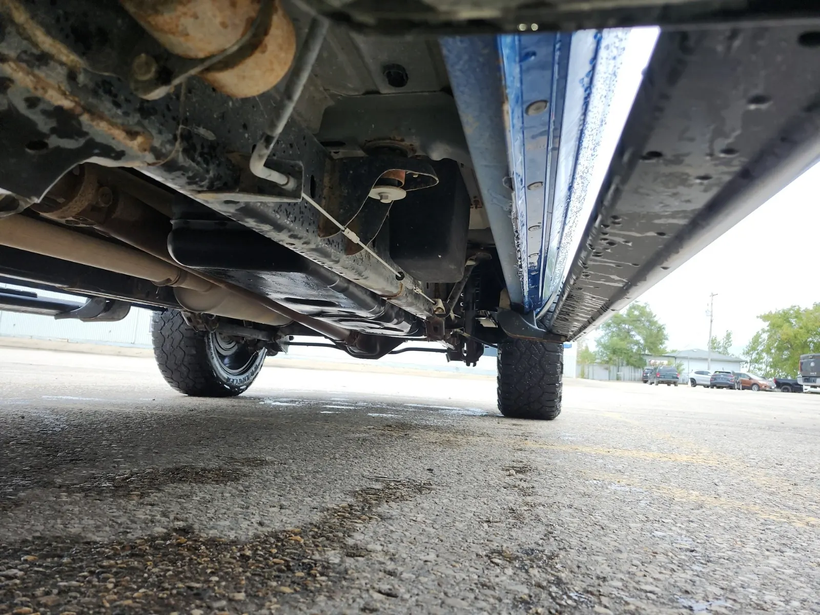 Undercarriage - Driver Photo