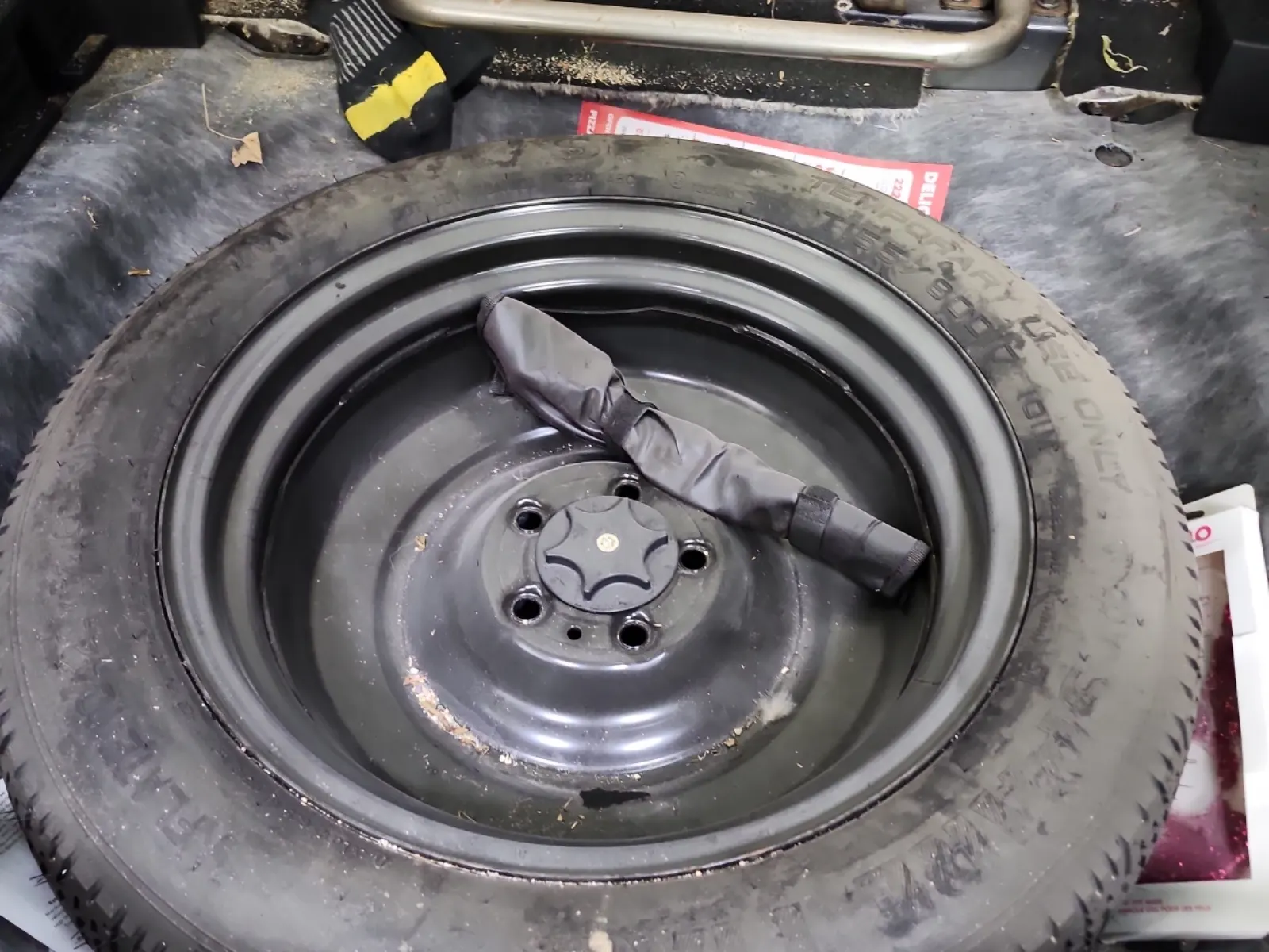 Spare Tire & Wheel Photo