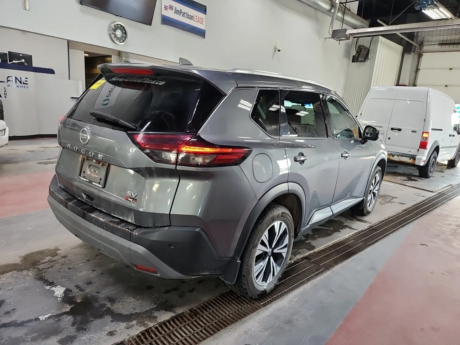 Passenger Rear 3/4 Photo