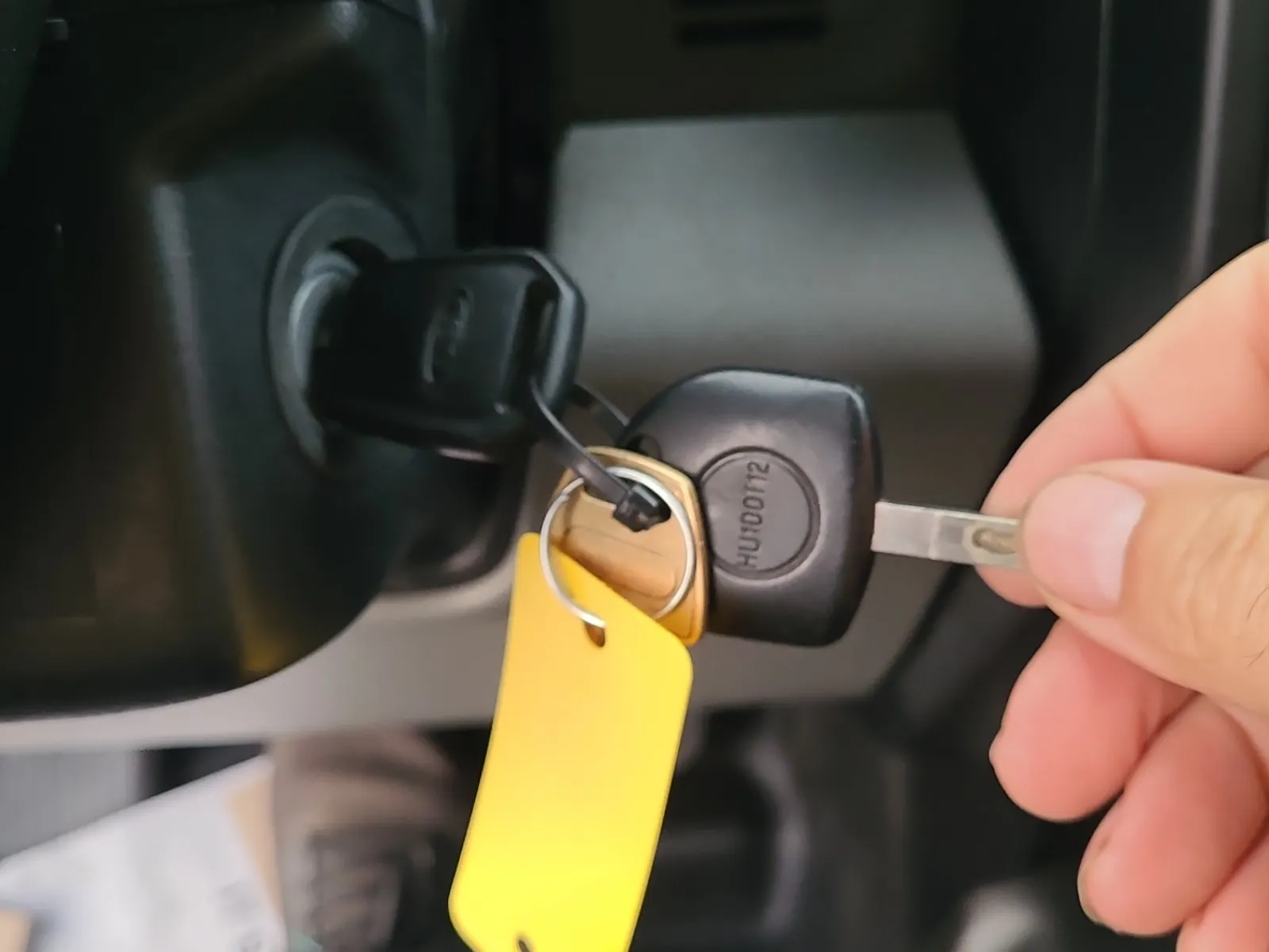 Keys/Fobs/Manual Photo