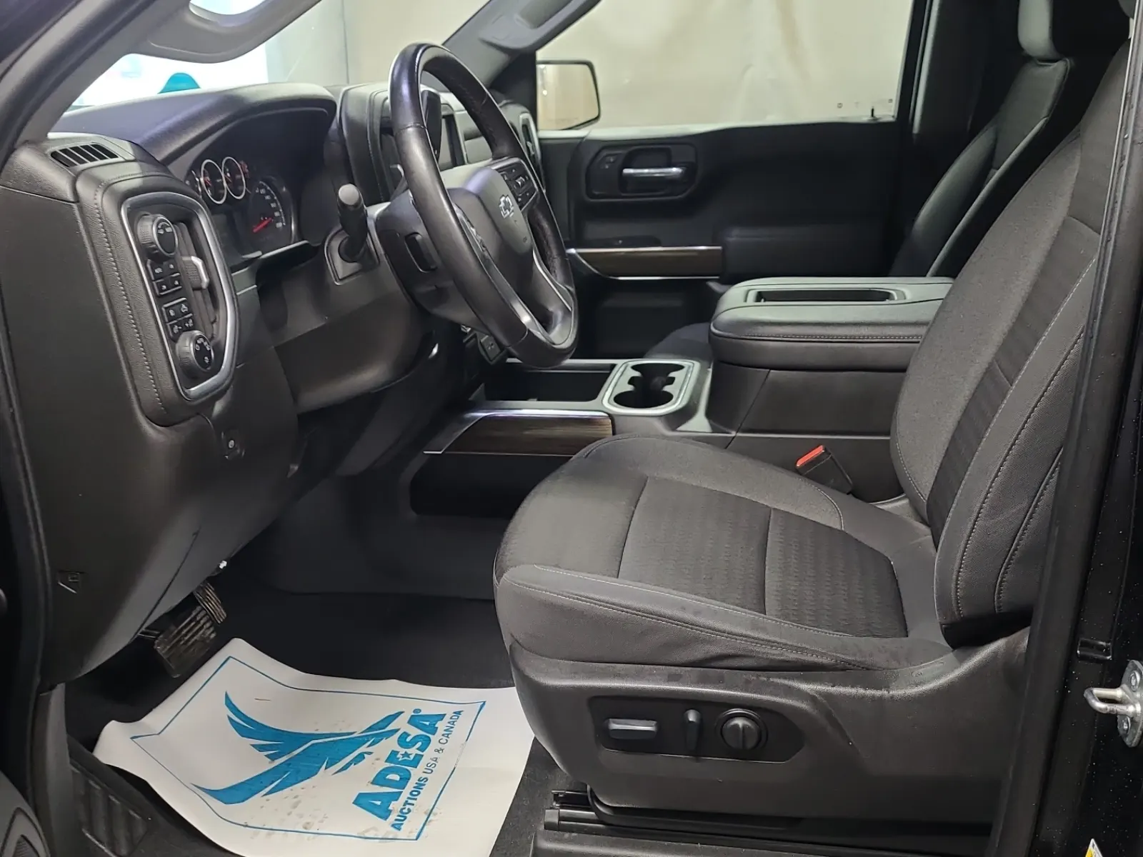 Front Interior Photo