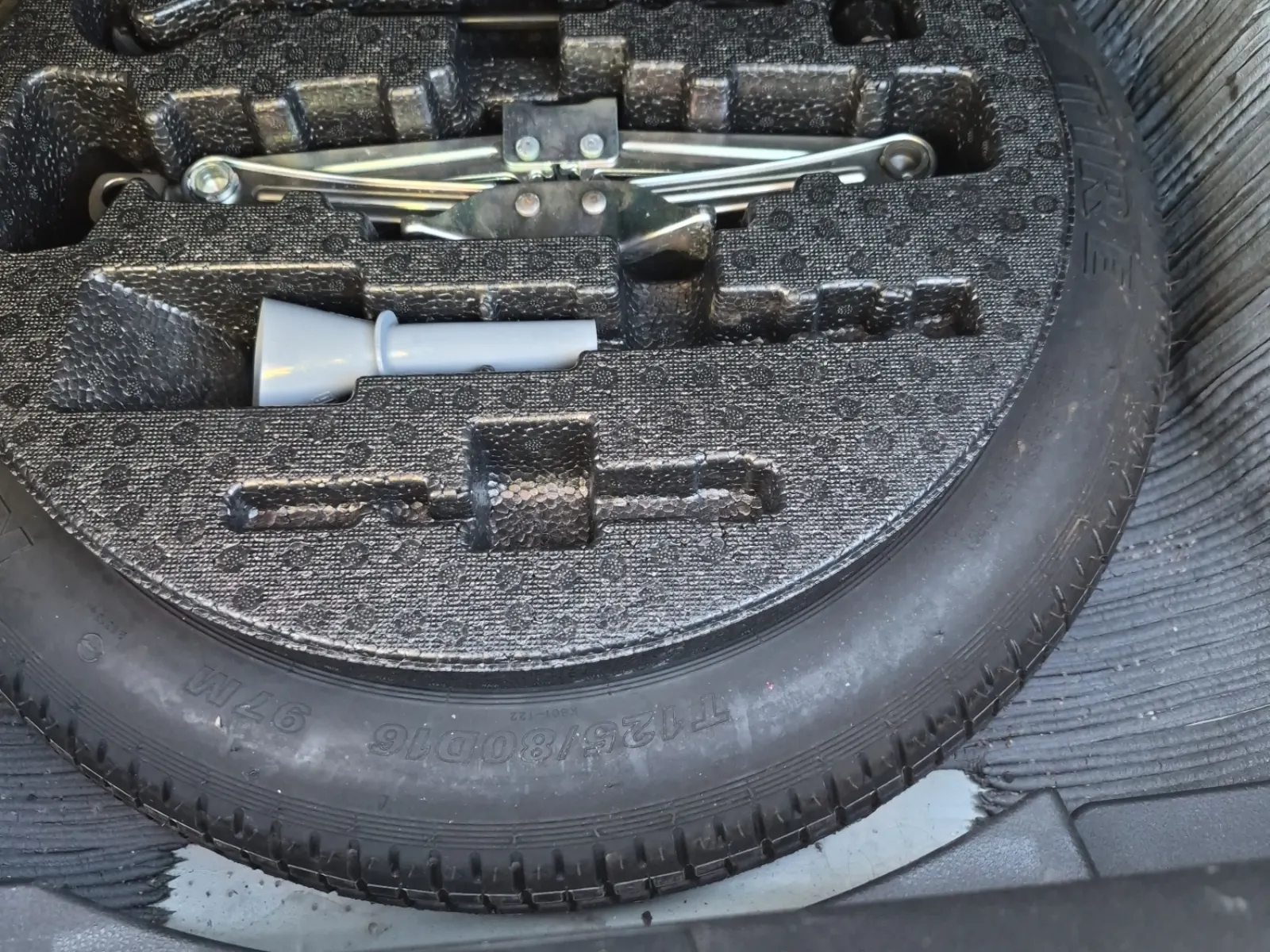 Spare Tire & Wheel Photo