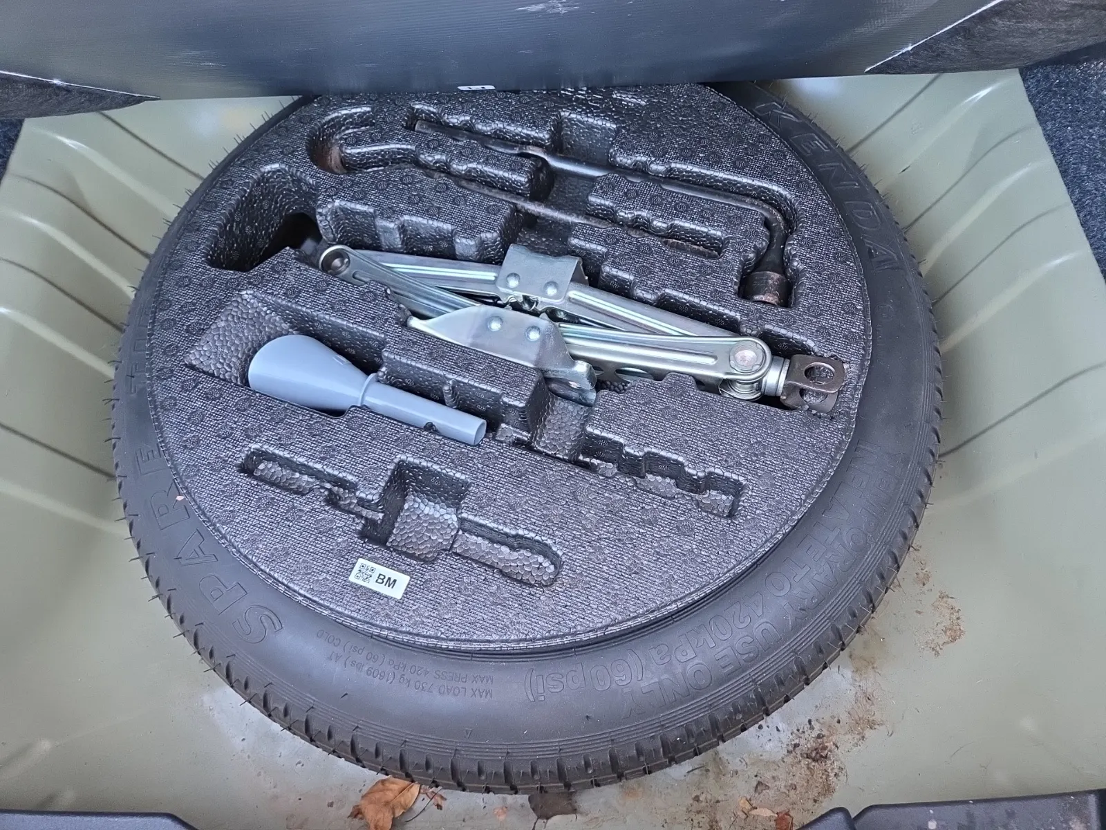 Spare Tire & Wheel Photo