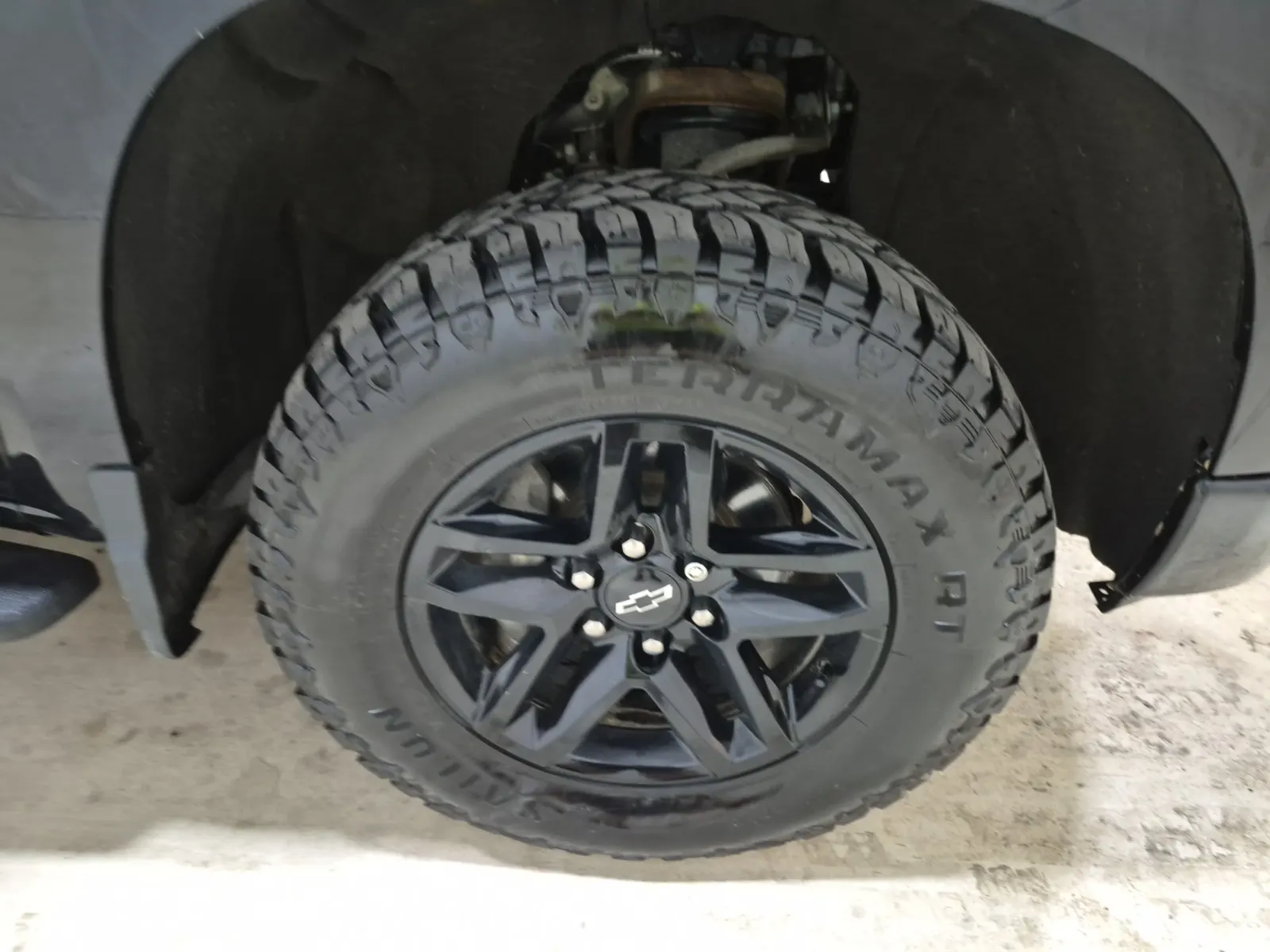 Right Front Wheel/Tire Photo
