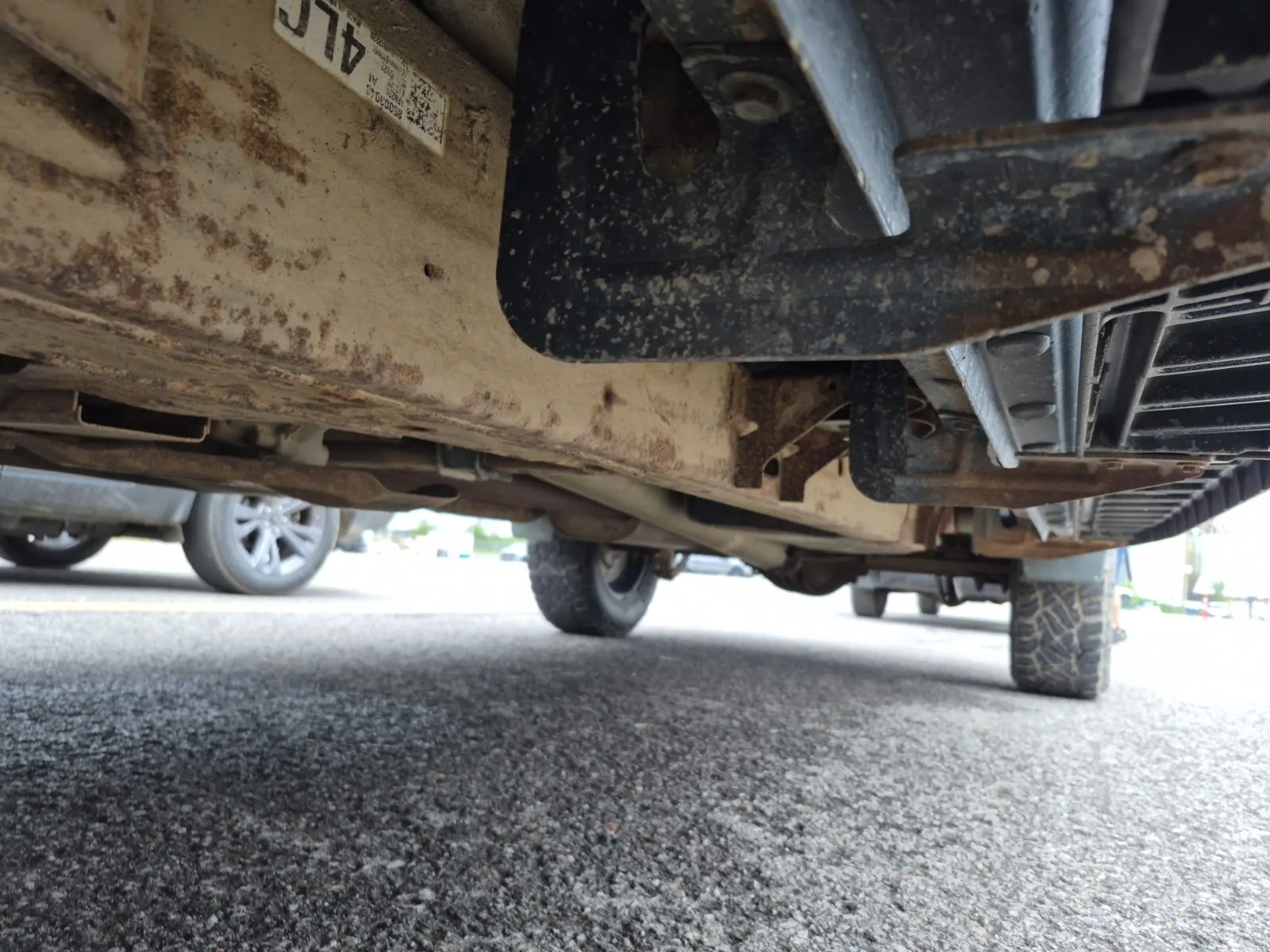Undercarriage - Driver Photo