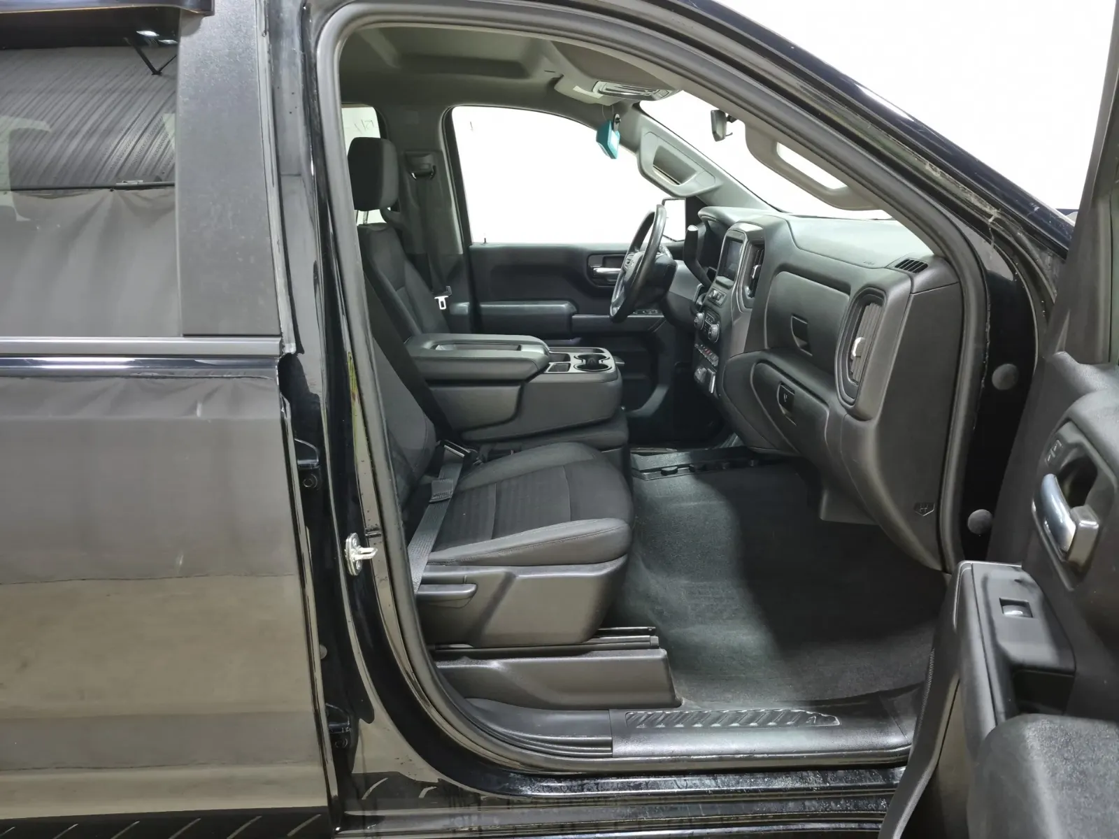 Right Side Interior Photo