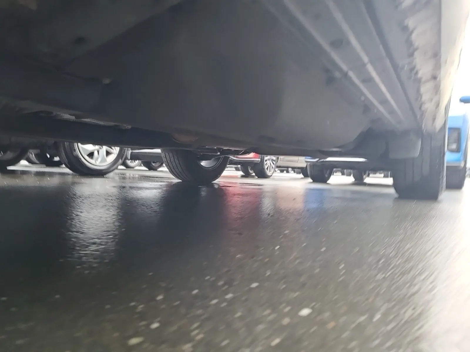 Undercarriage - Driver Photo