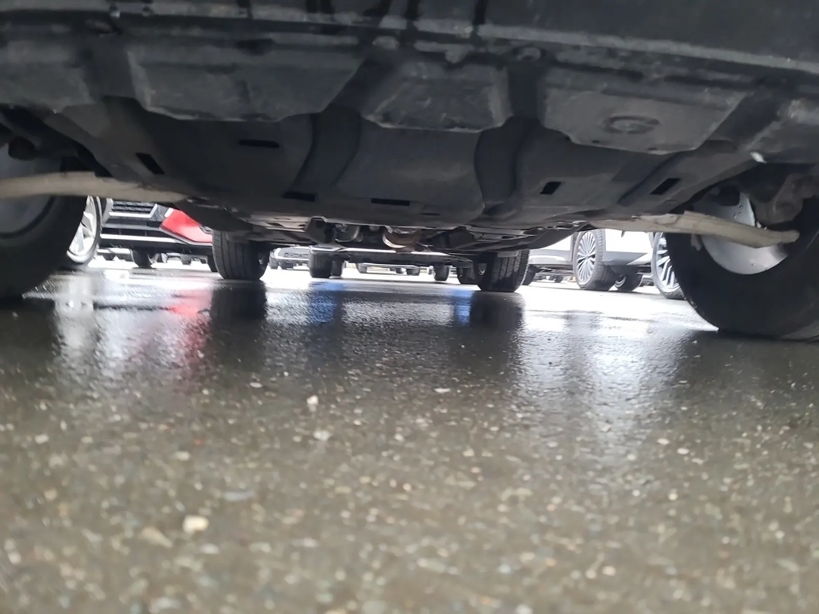 Undercarriage - Front Photo