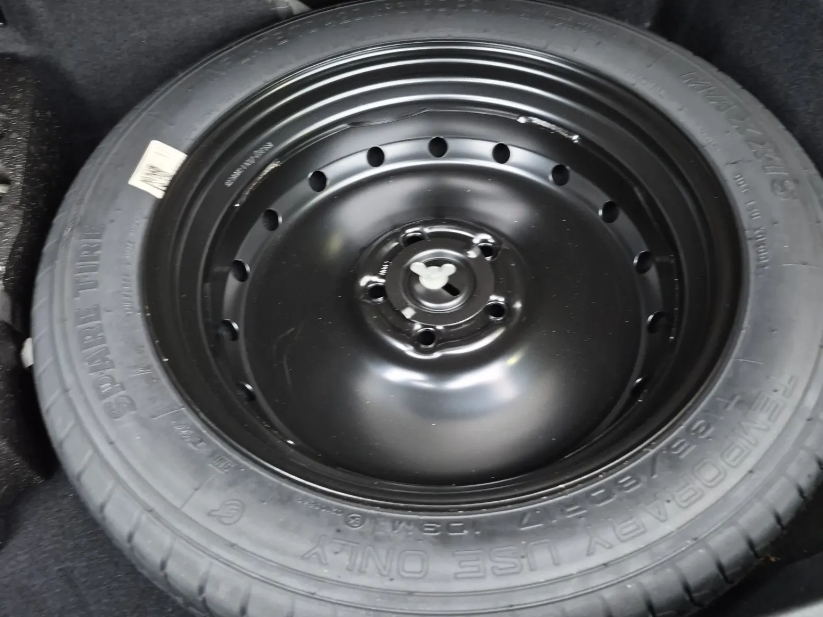 Spare Tire & Wheel Photo
