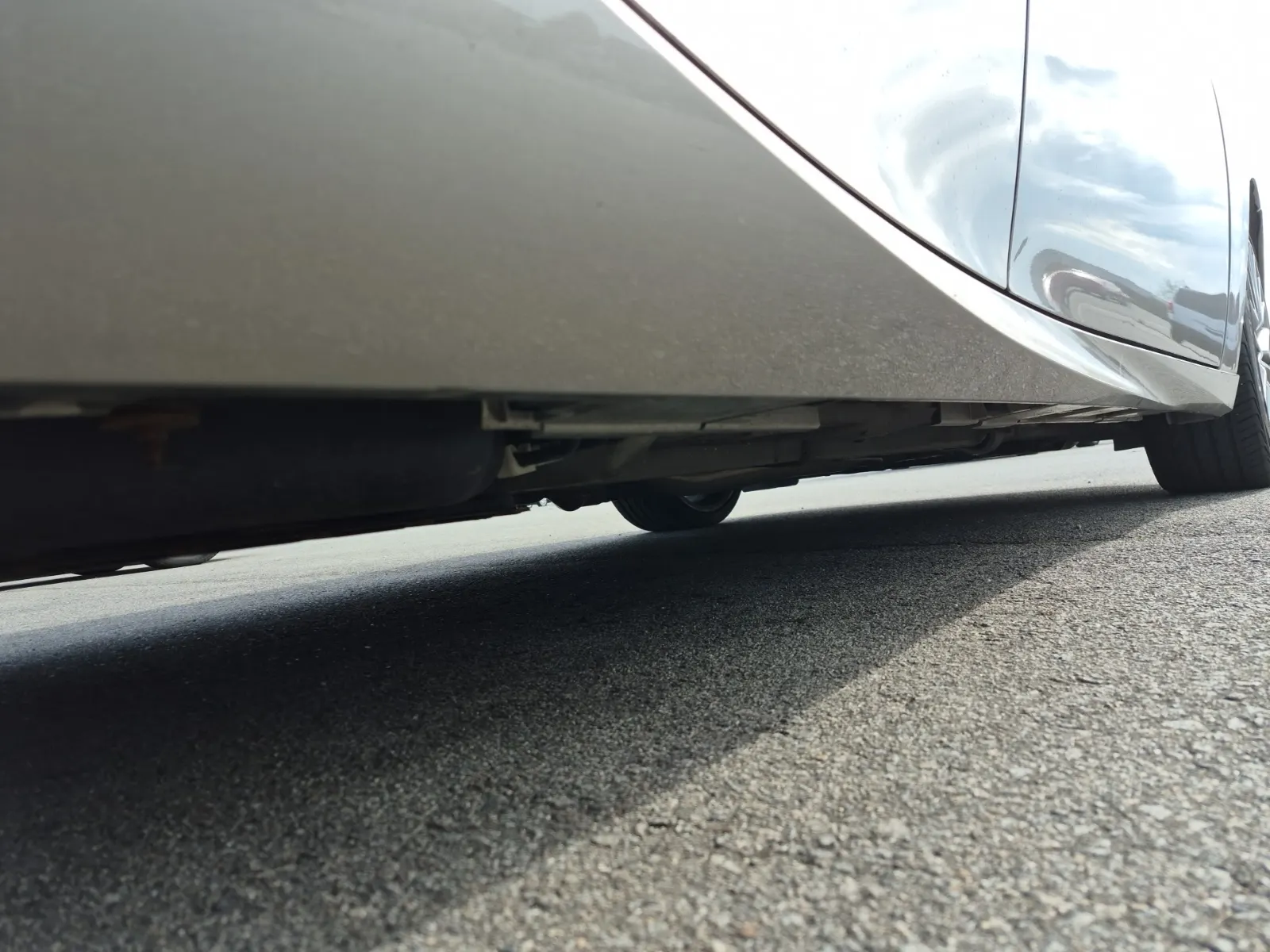Undercarriage - Passenger Photo