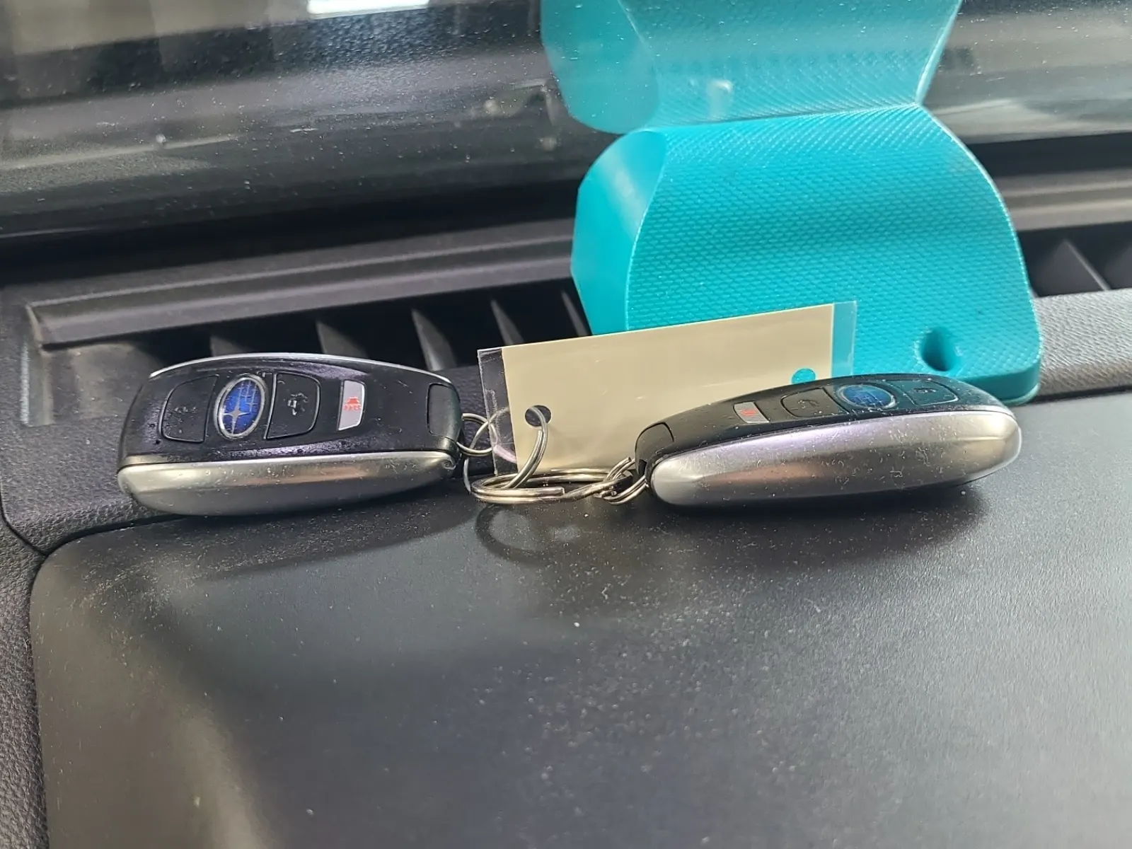 Keys/Fobs/Manual Photo