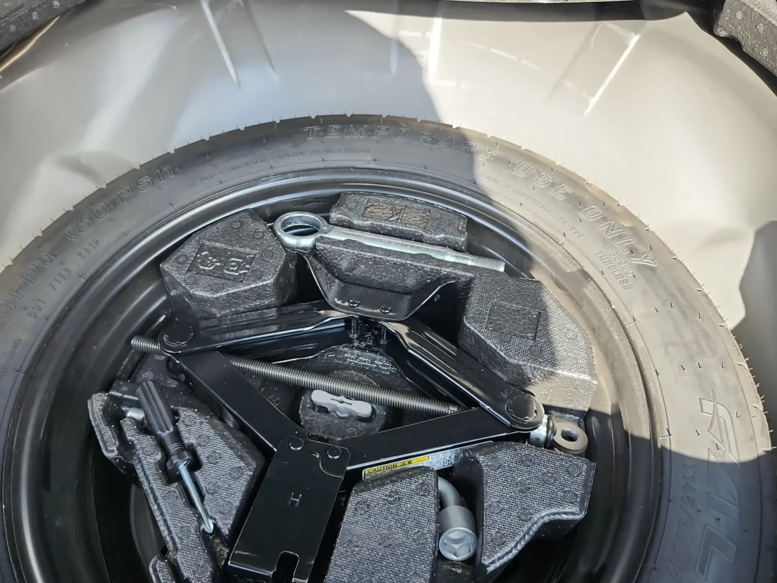 Spare Tire & Wheel Photo