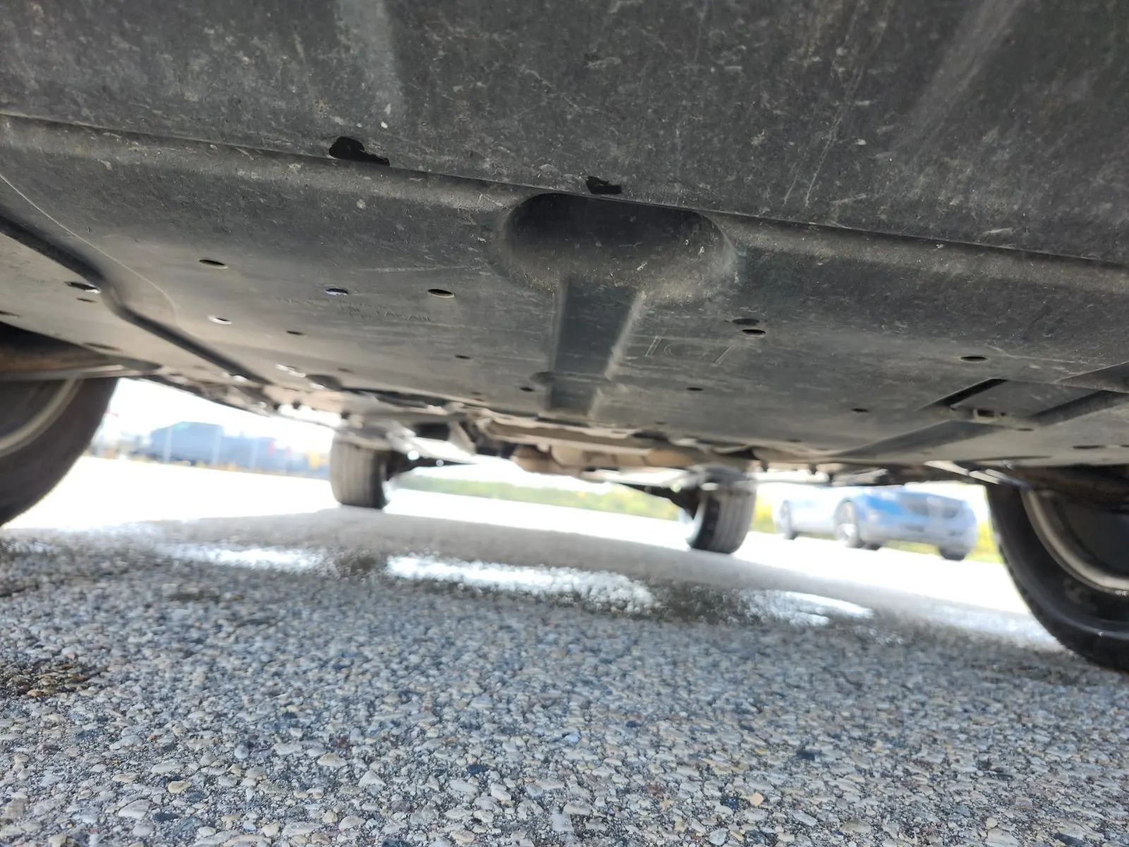 Undercarriage - Front Photo