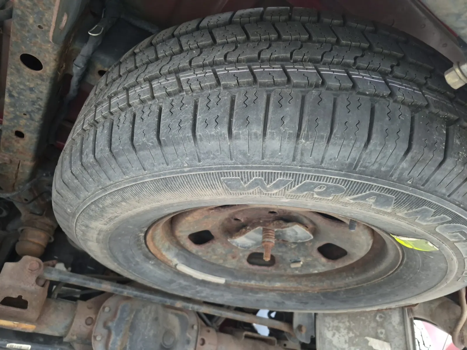 Spare Tire & Wheel Photo