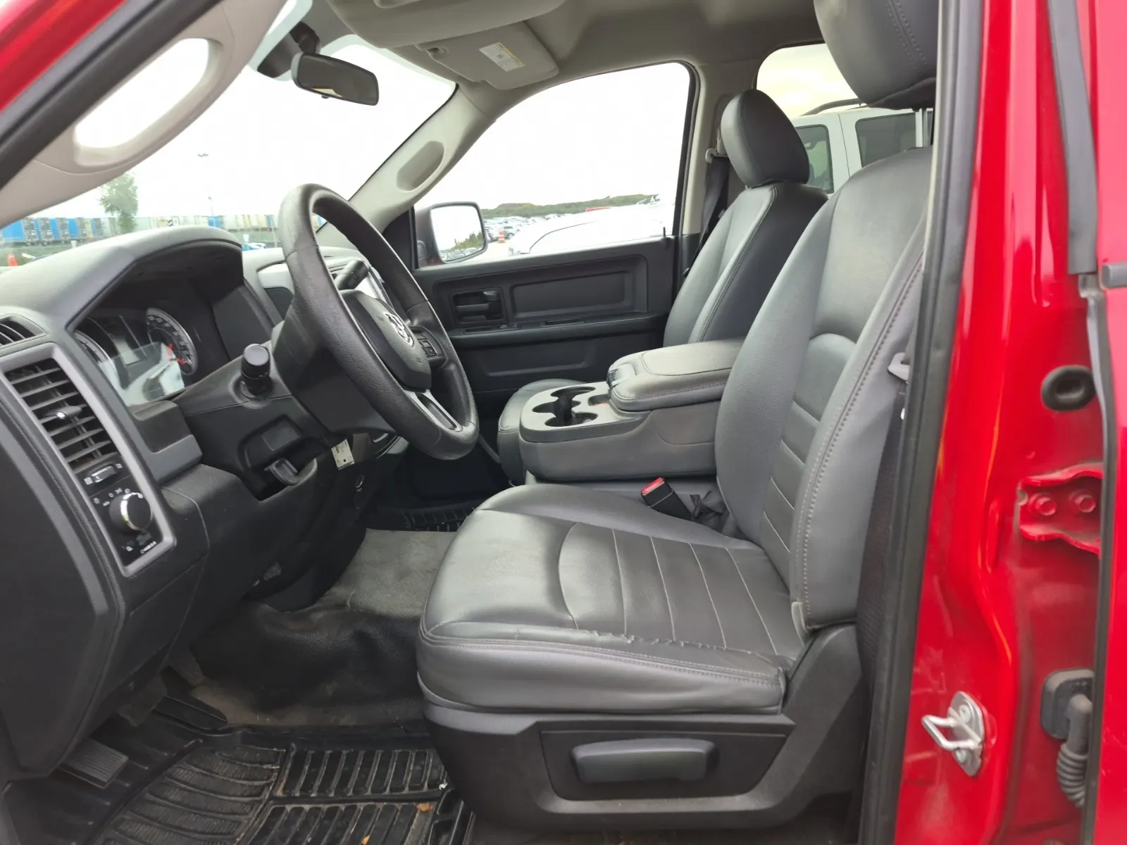 Front Interior Photo