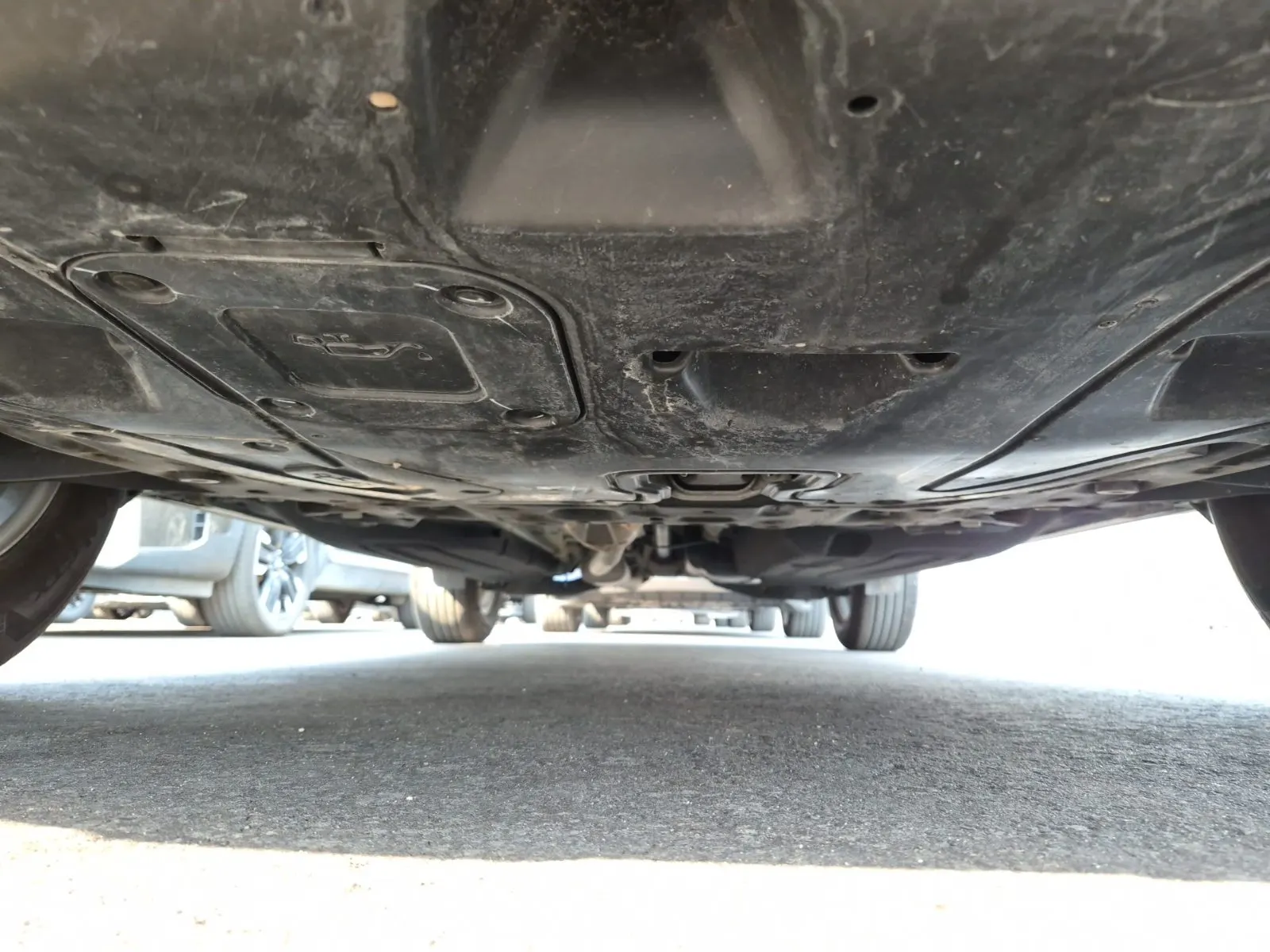 Undercarriage - Front Photo