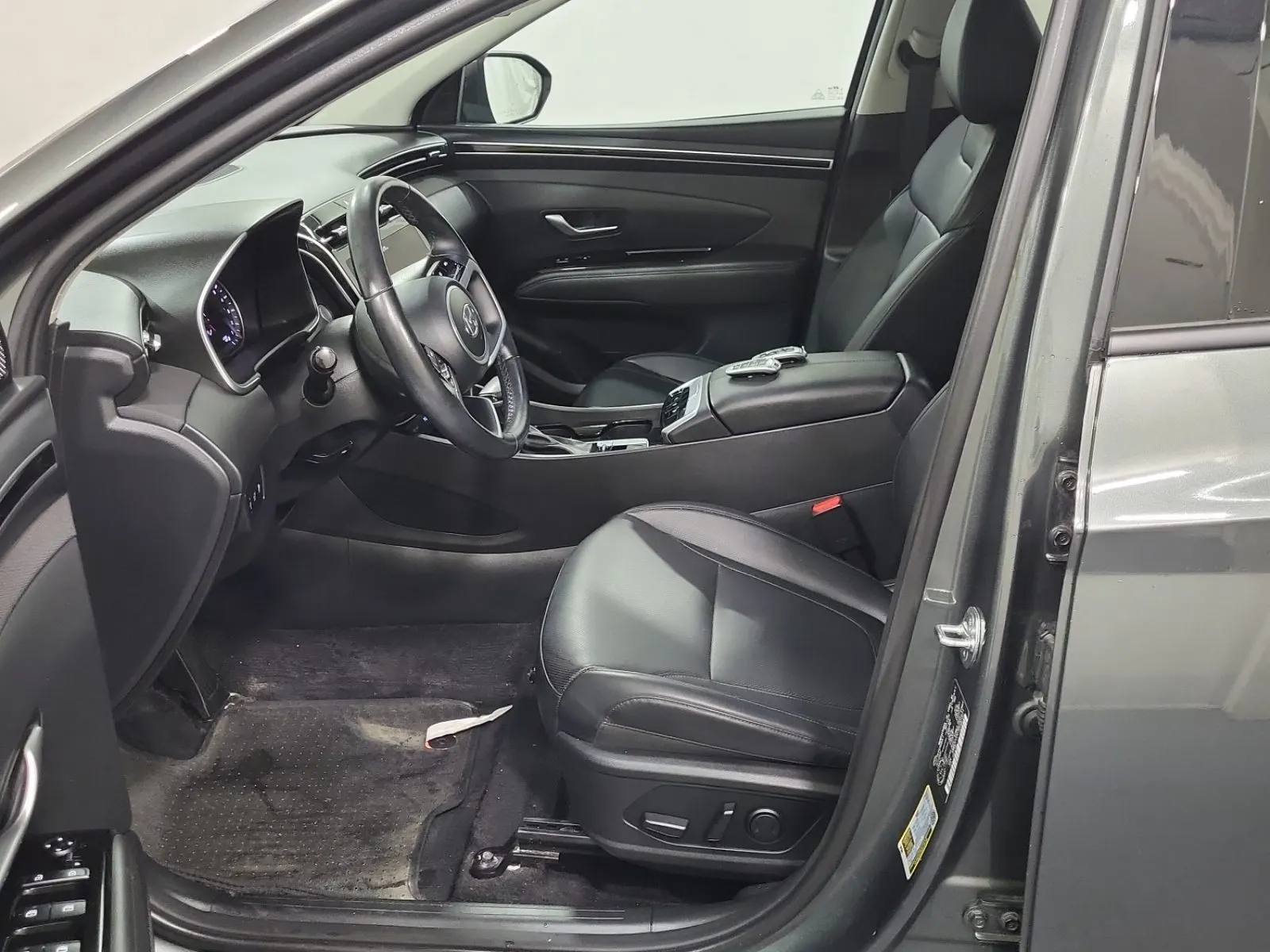 Front Interior Photo