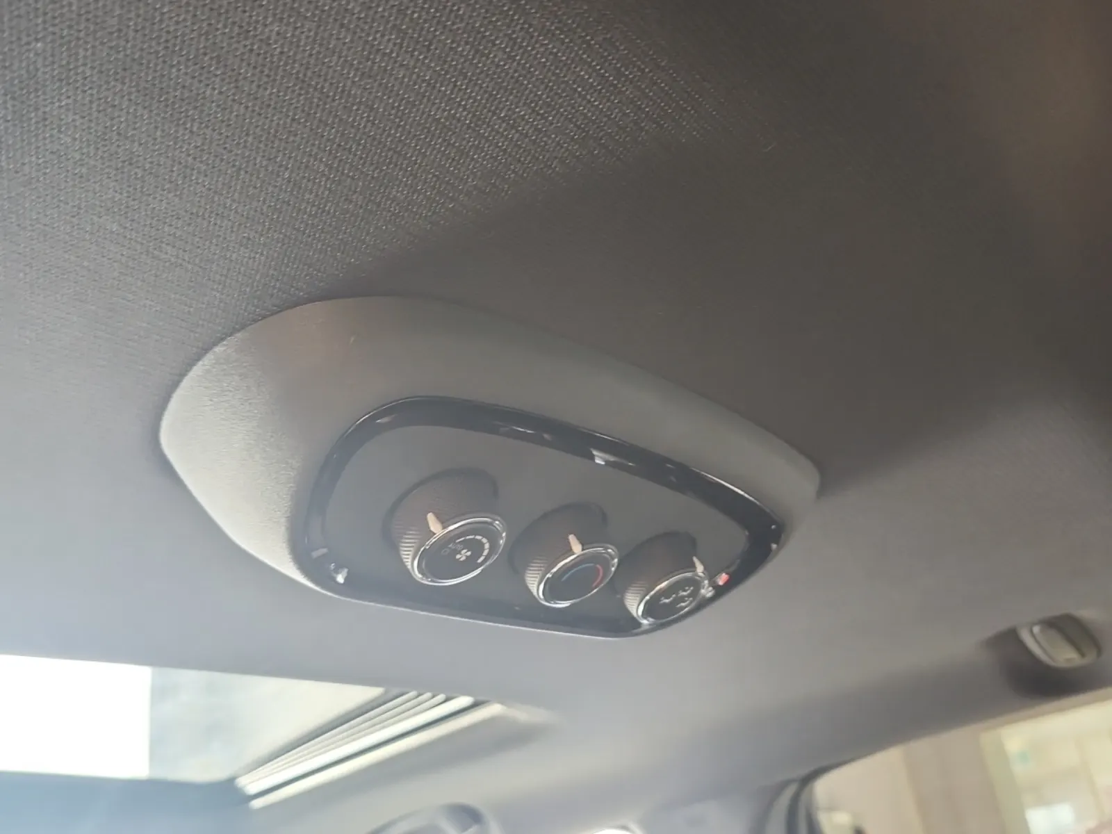 Extra Photo 5