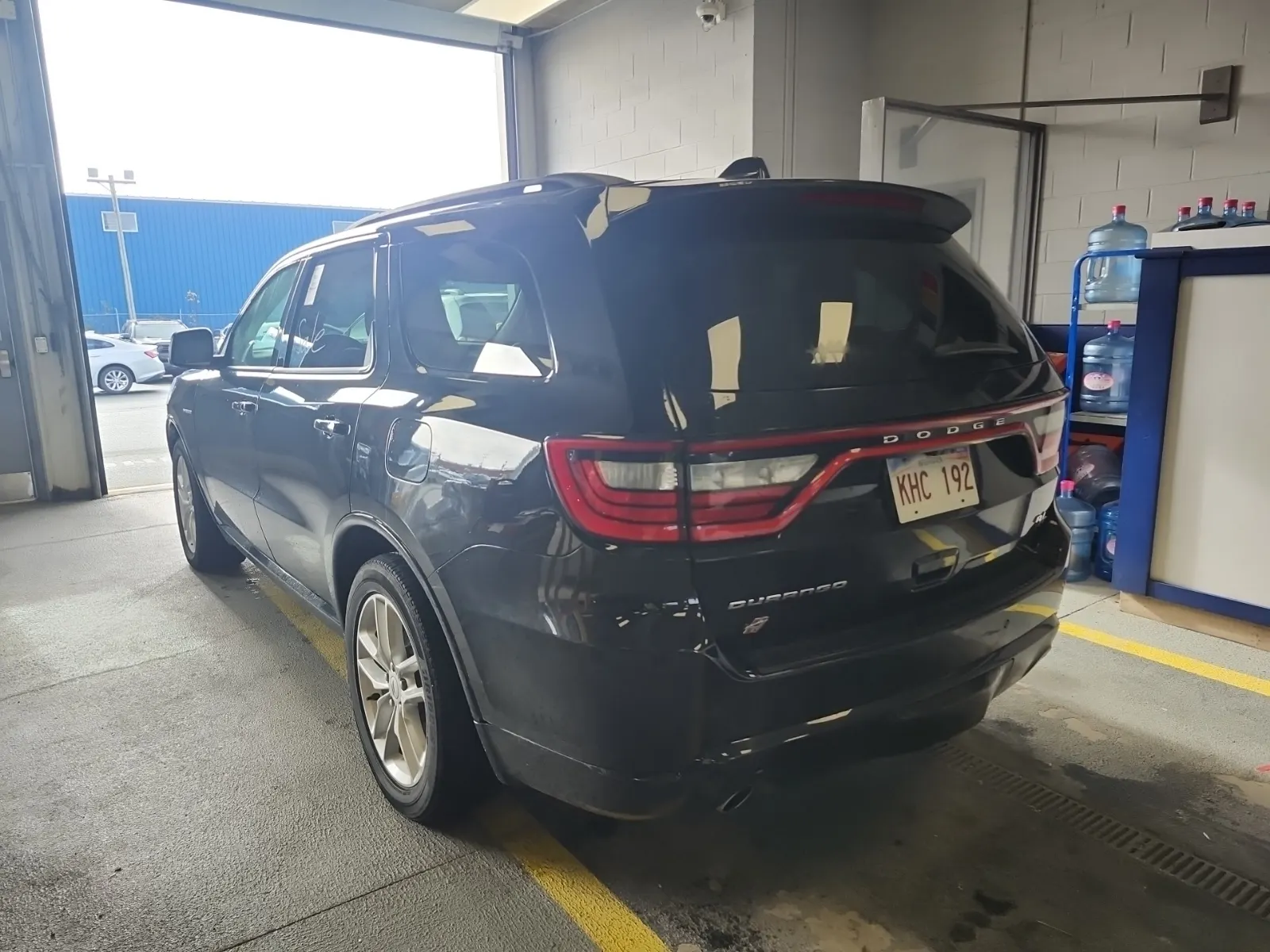 Driver Rear 3/4 Photo