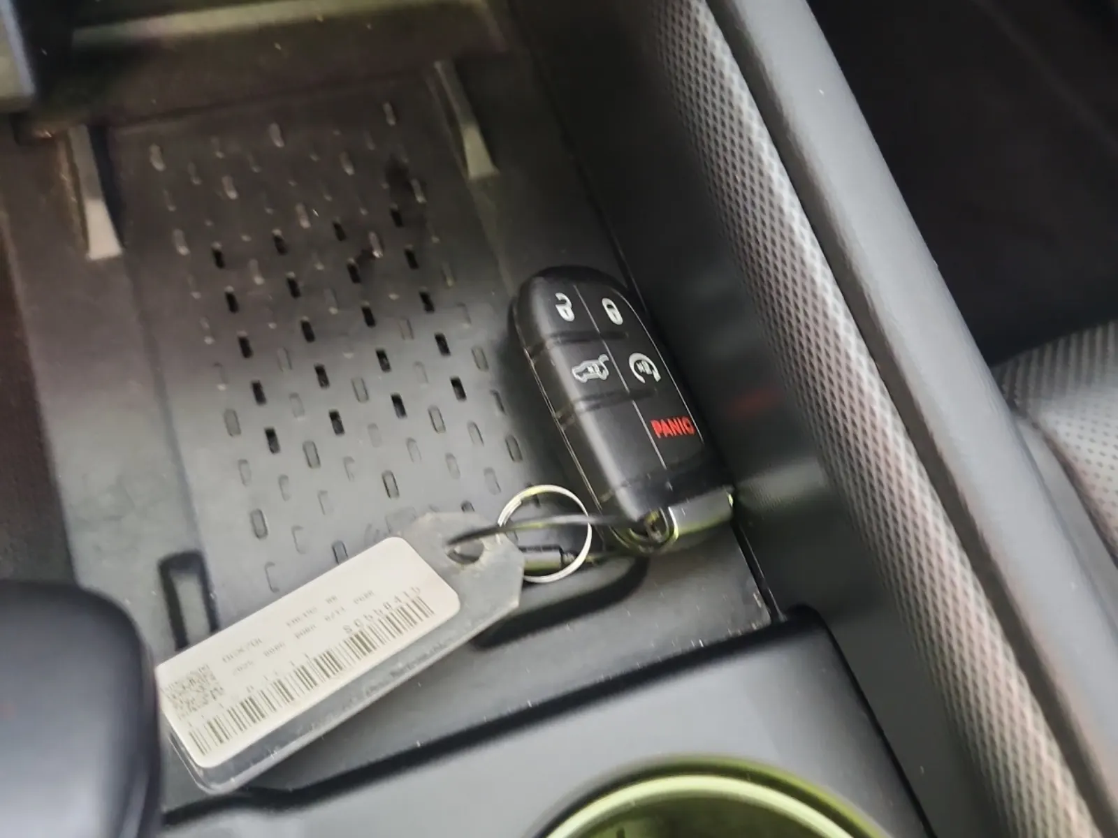 Keys/Fobs/Manual Photo