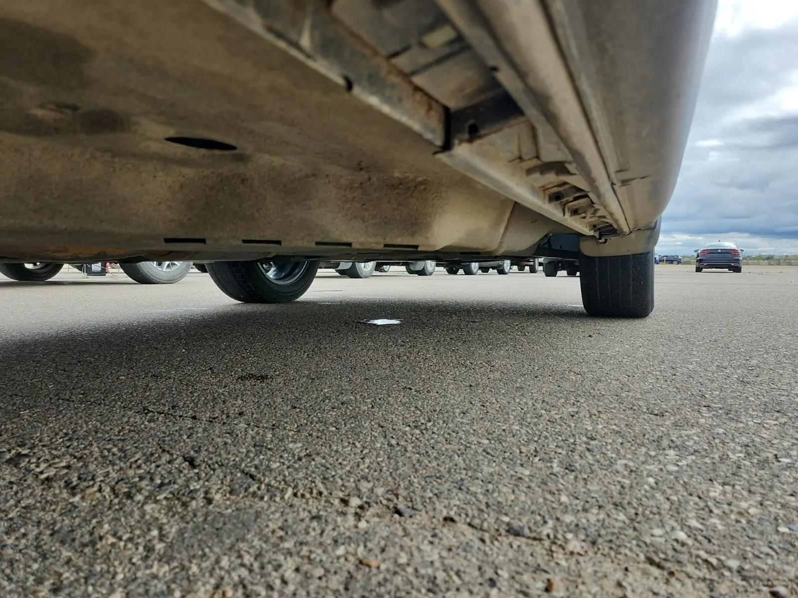 Undercarriage - Passenger Photo