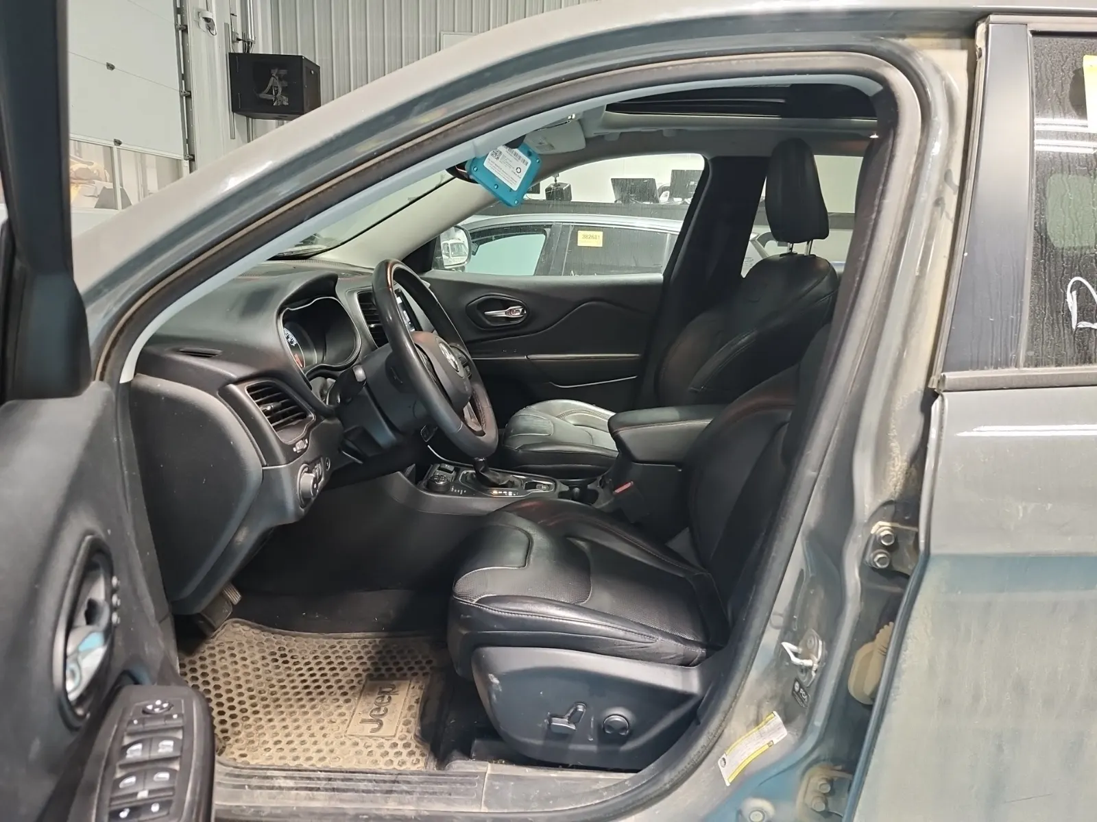 Front Interior Photo