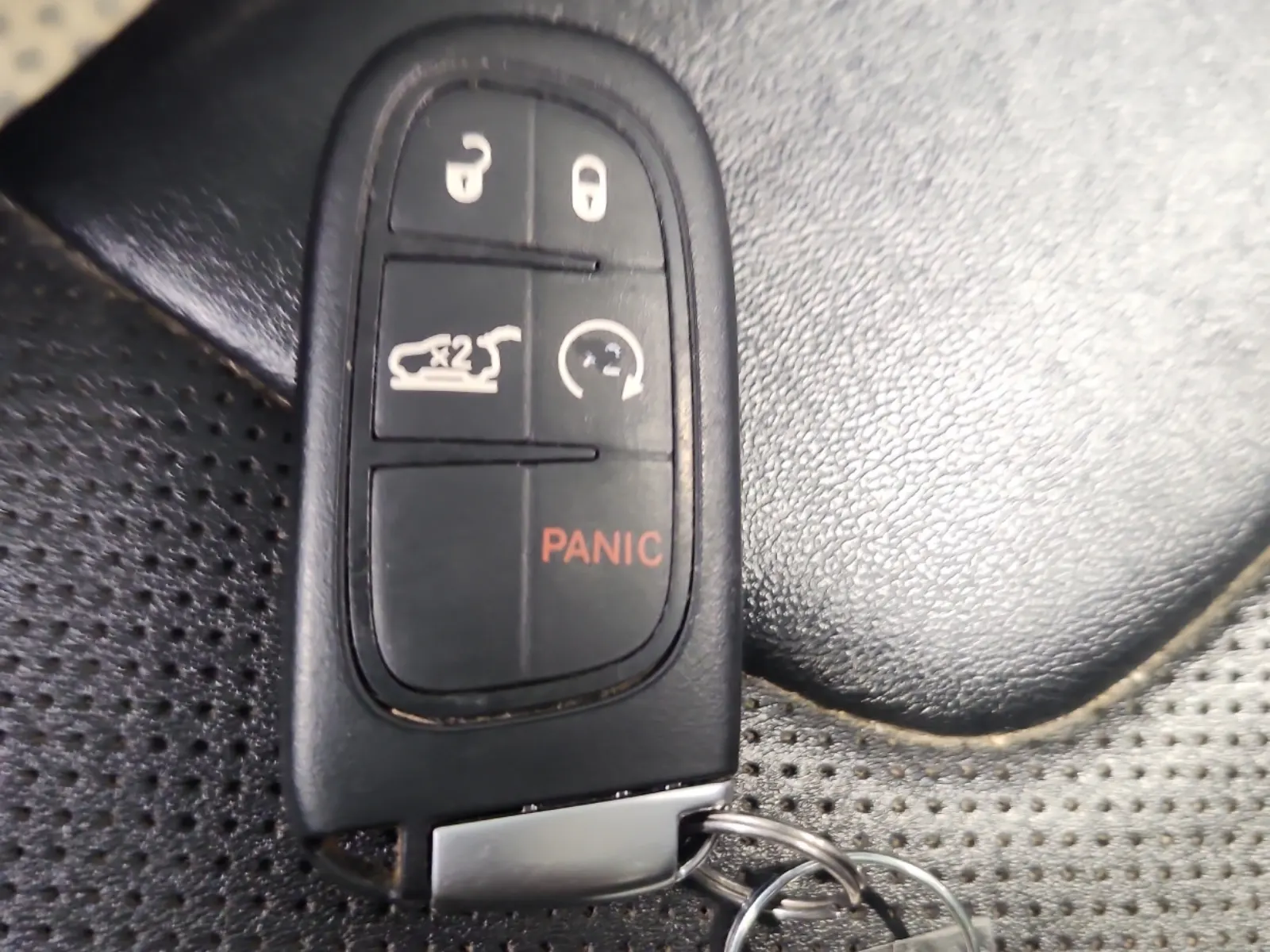Keys/Fobs/Manual Photo