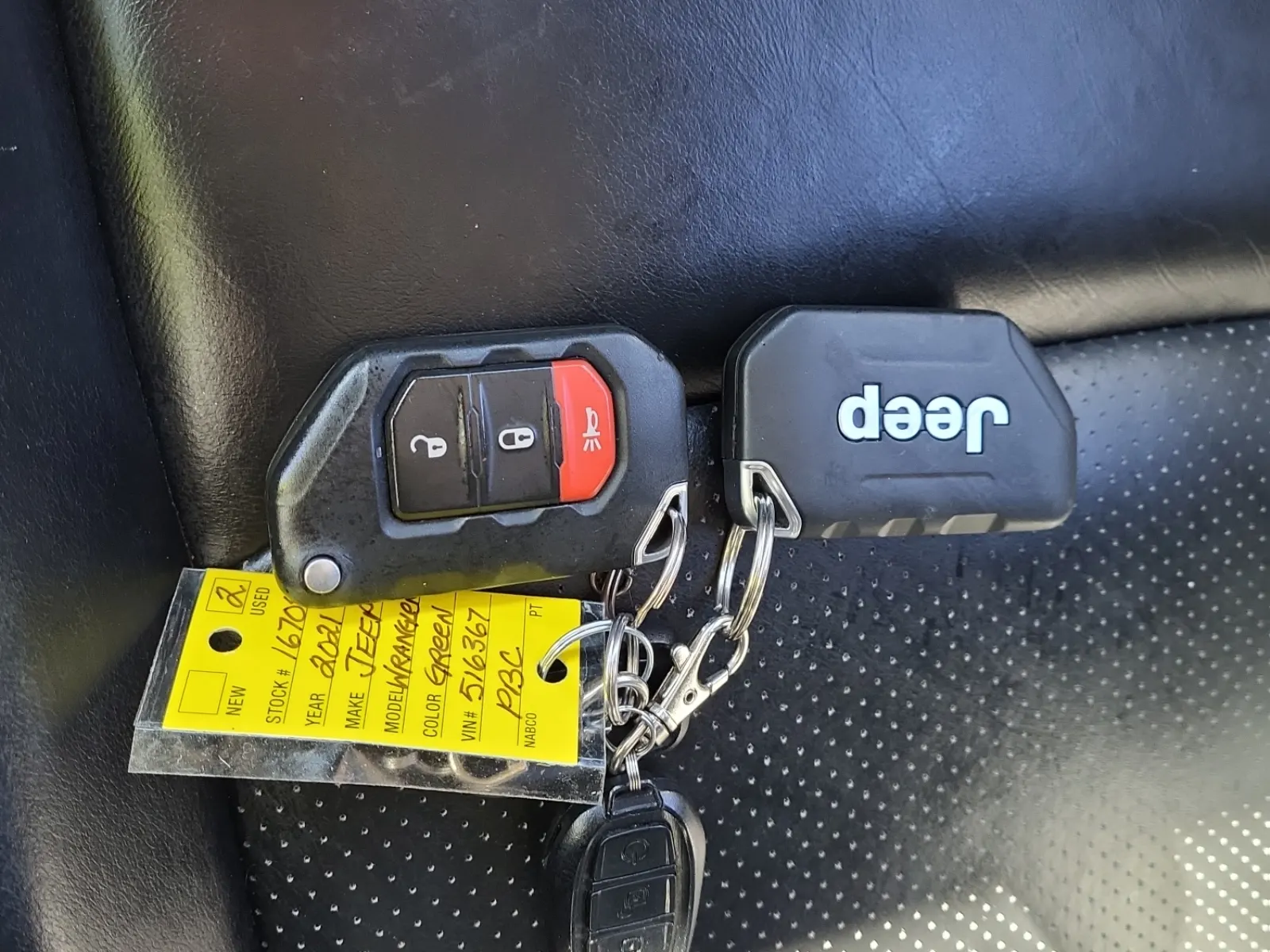 Keys/Fobs/Manual Photo